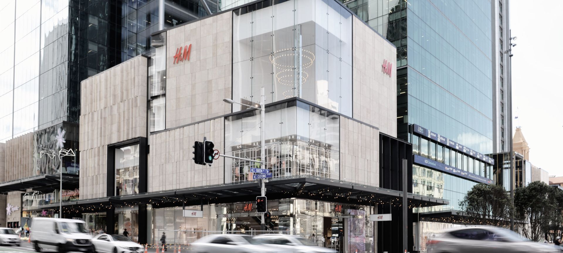 Commercial Bay | H & M  banner