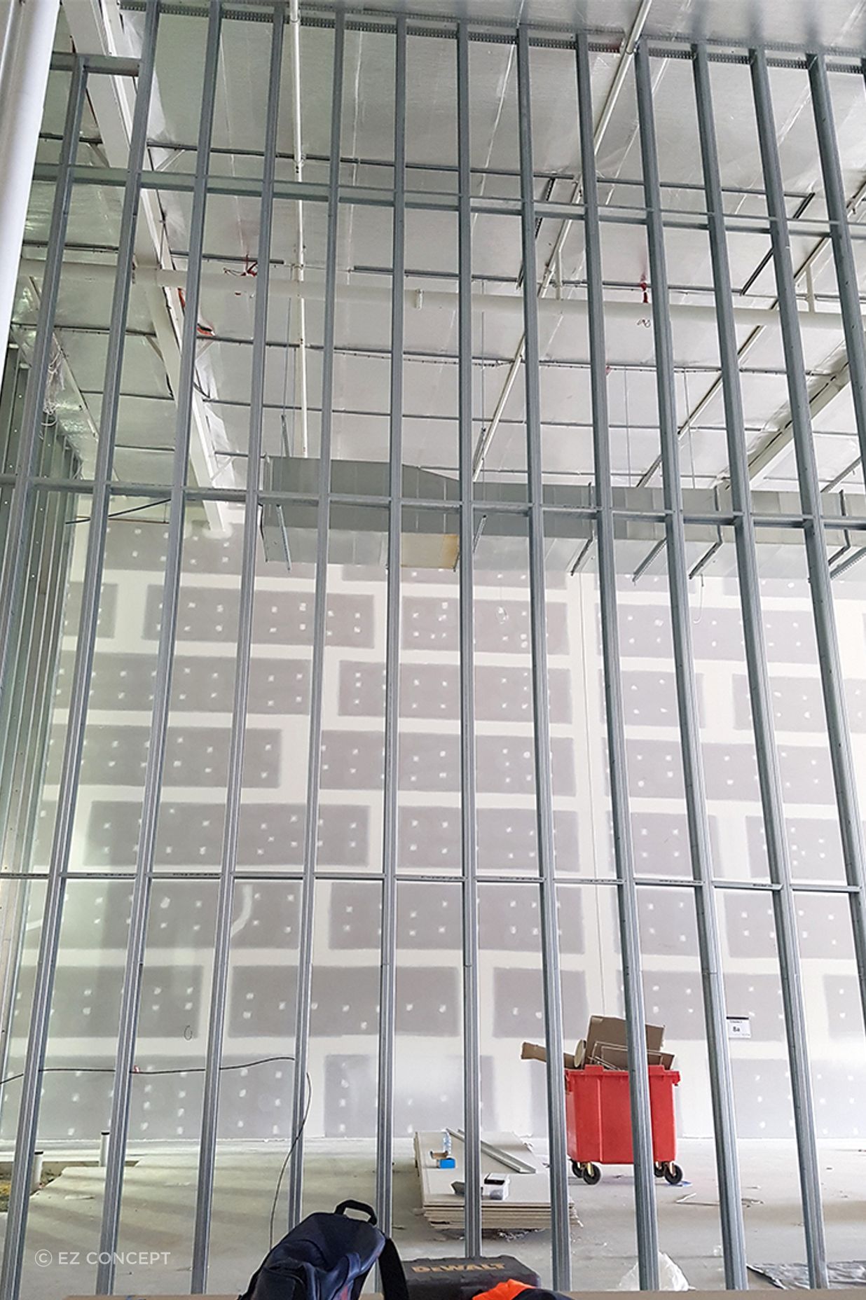 Hoxton-Park-9.5m-Steel-Framing-Noggin-Track 9.5m high internal dividing walls separate the new retail spaces, constructed using Studco steel stud, track and nogging track.