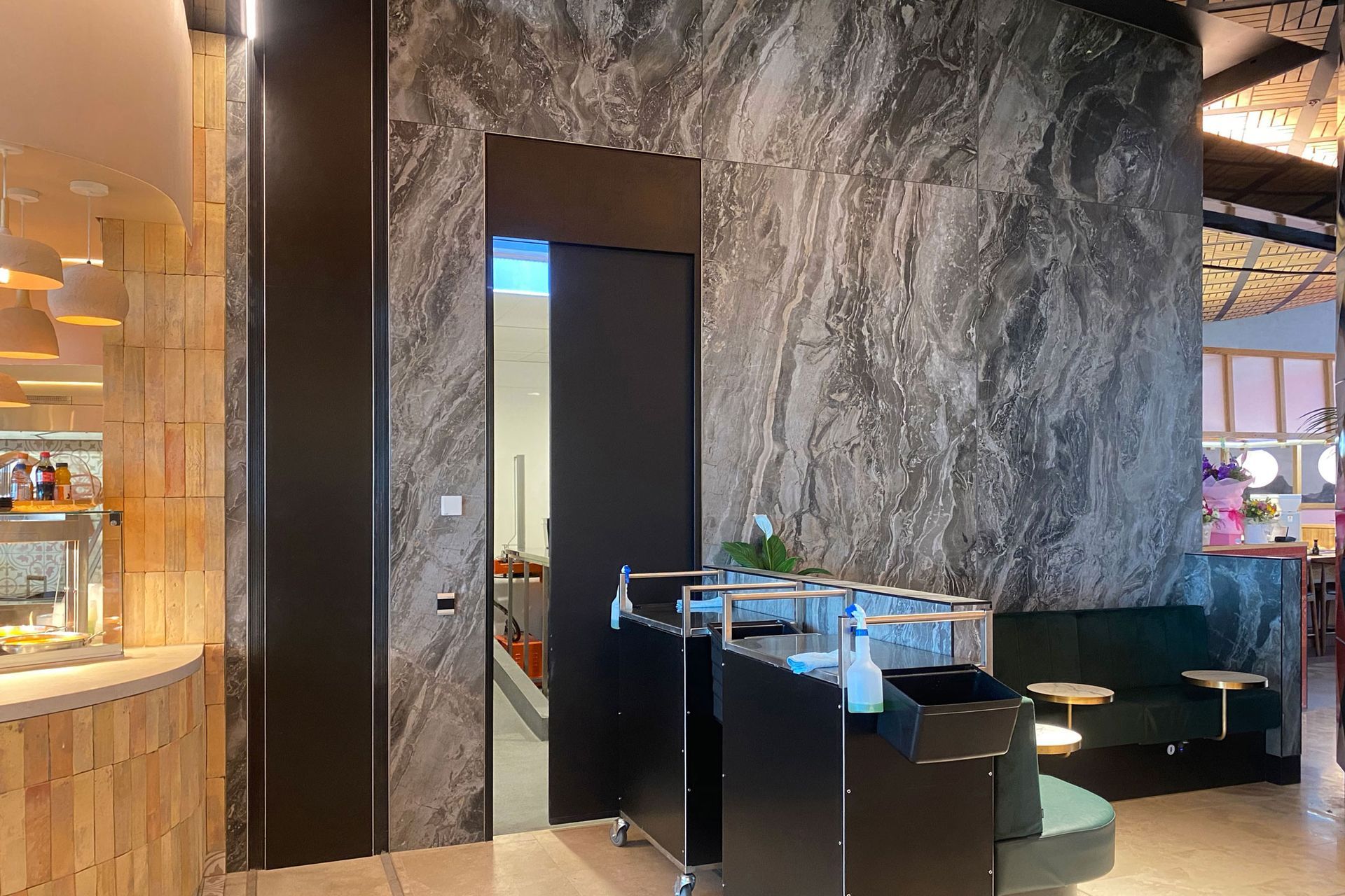 Automated cavity slider