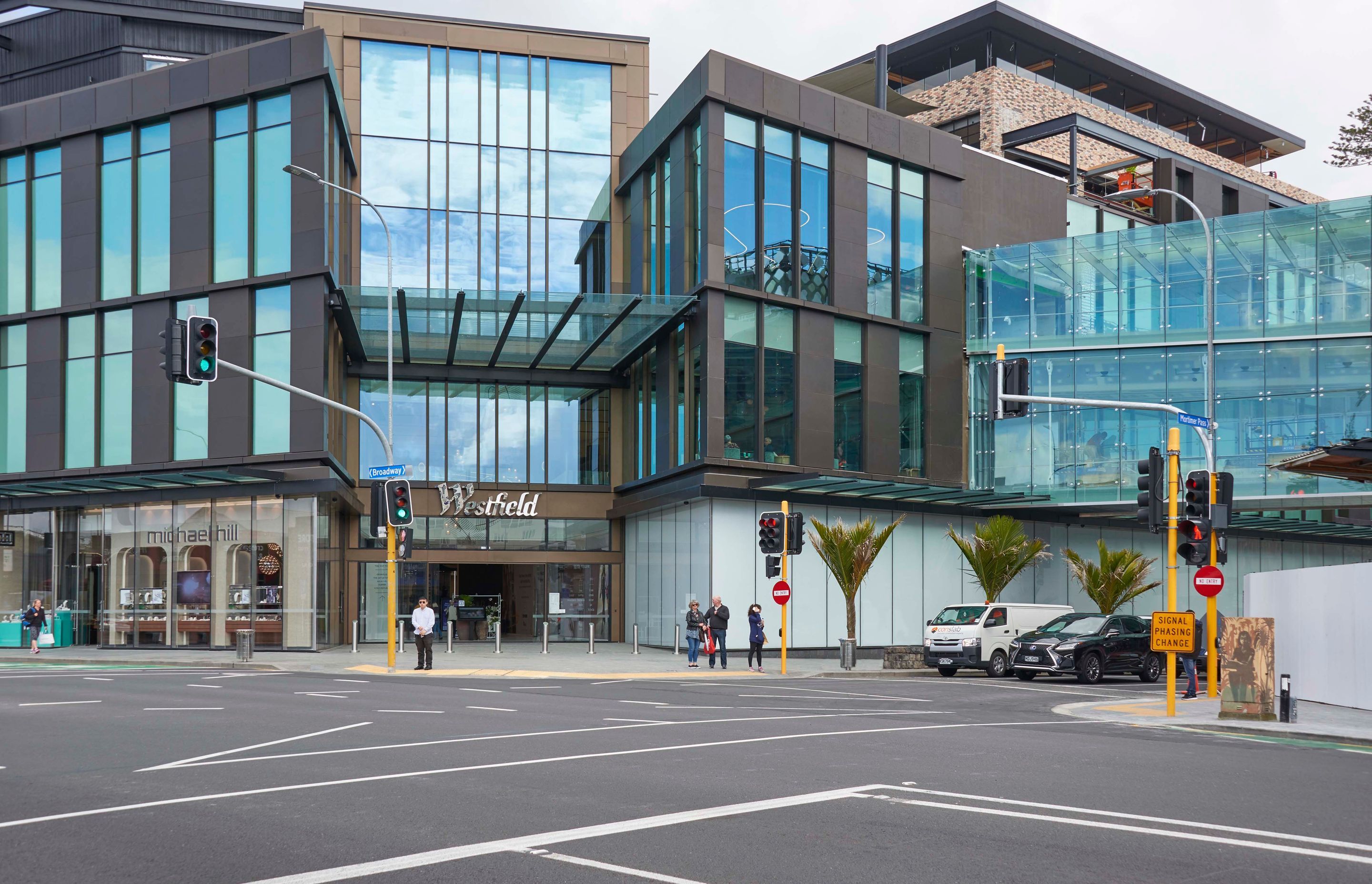  Westfield Newmarket Streetscape