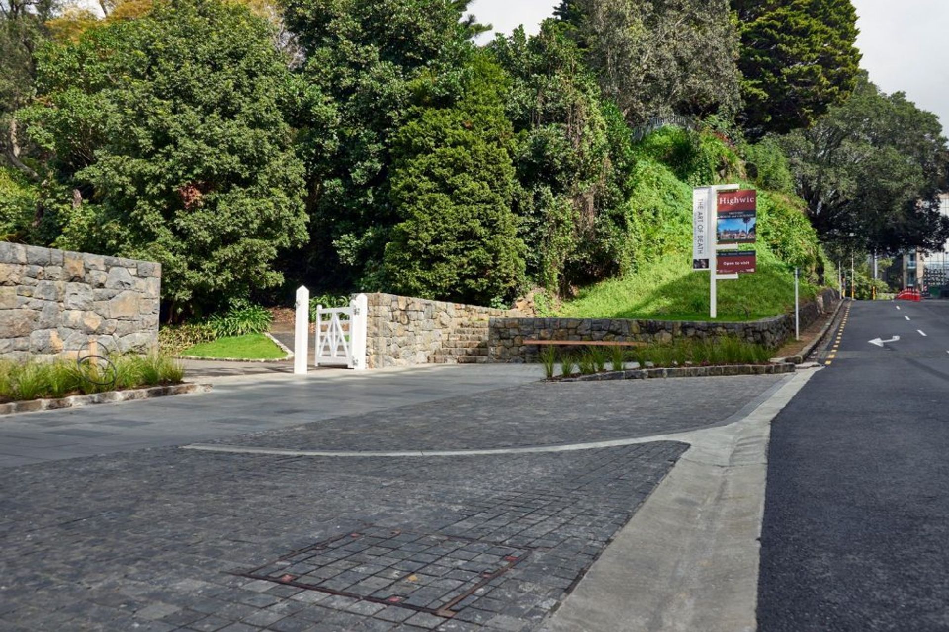 Westfield Newmarket Streetscape