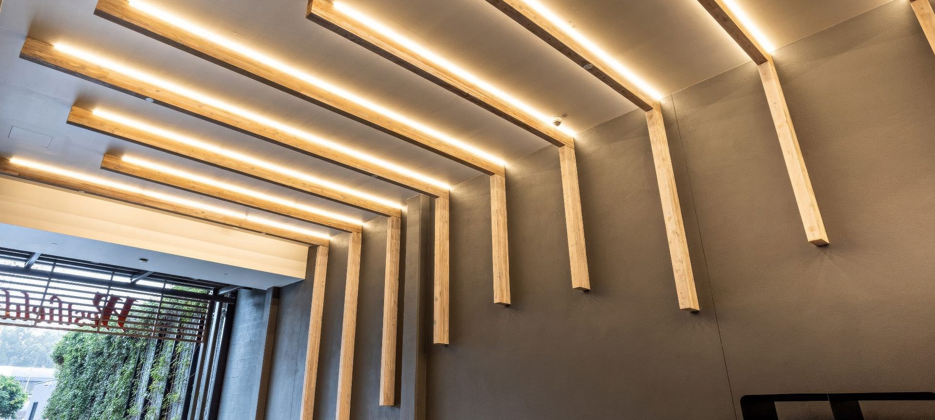 CUTEK® expert support on the Westfield Coomera project with custom developed colour tones for interior and exterior timber applications. banner