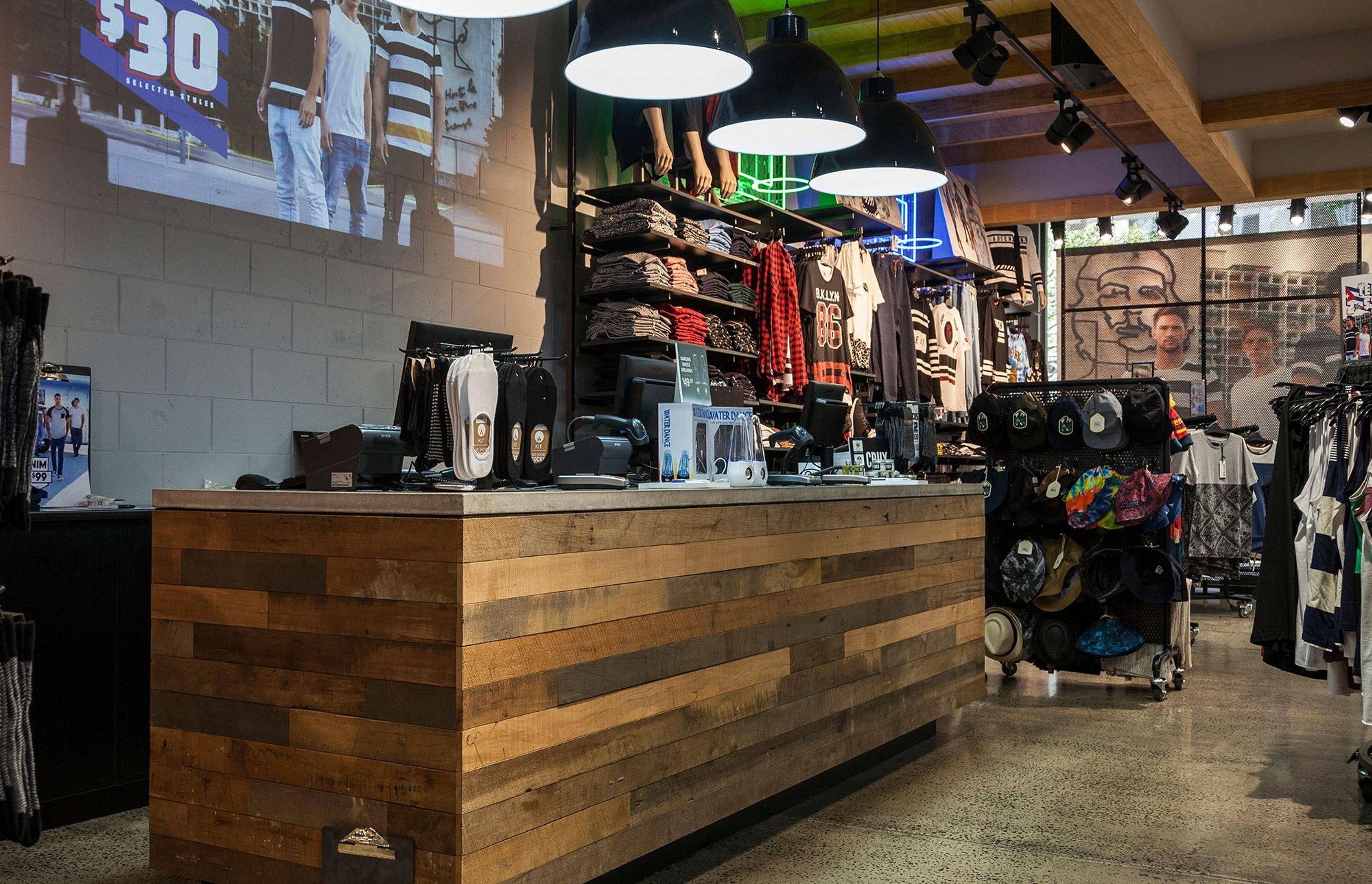 Hallensteins shop fitout, Dunedin