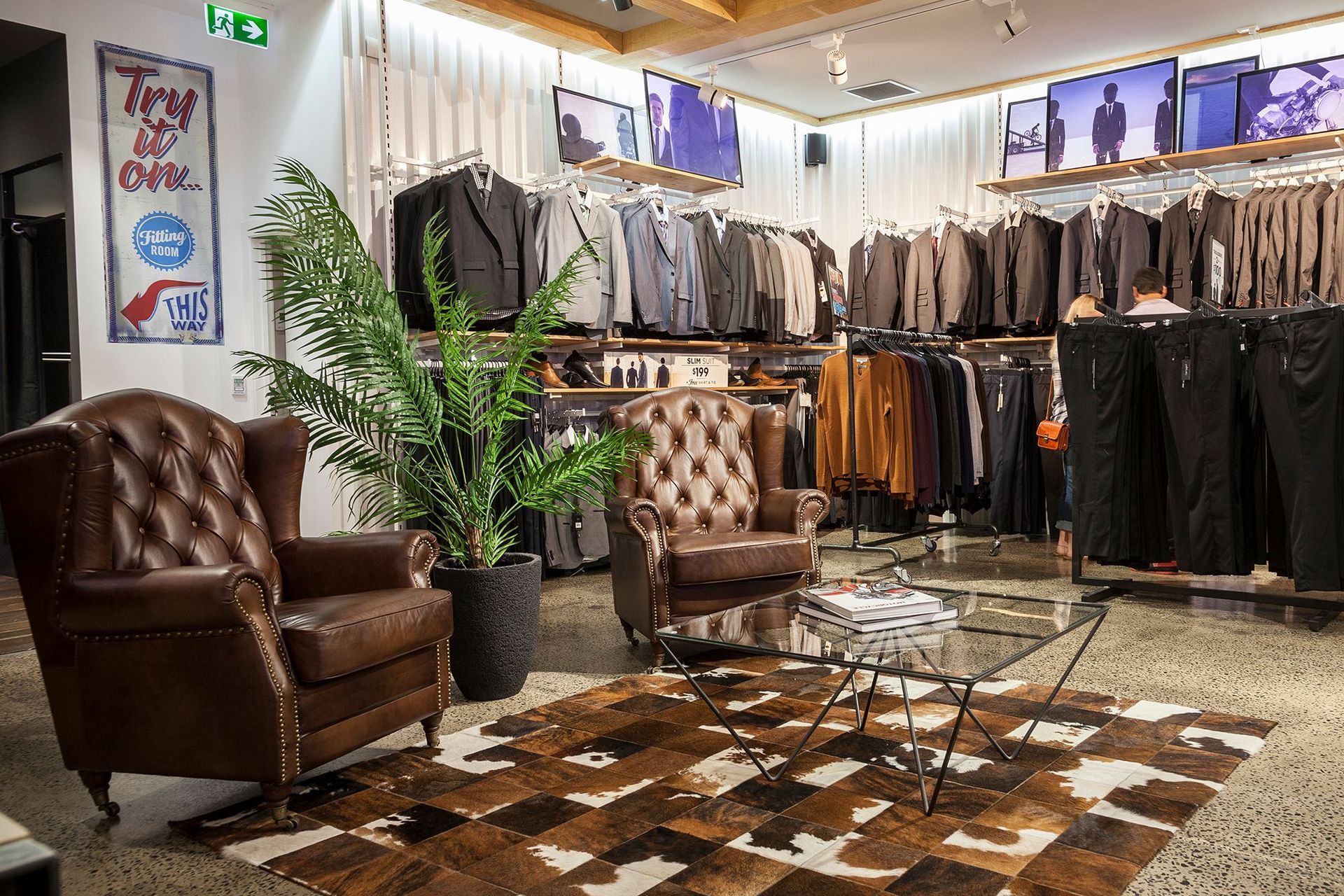 Hallensteins shop fitout, Dunedin