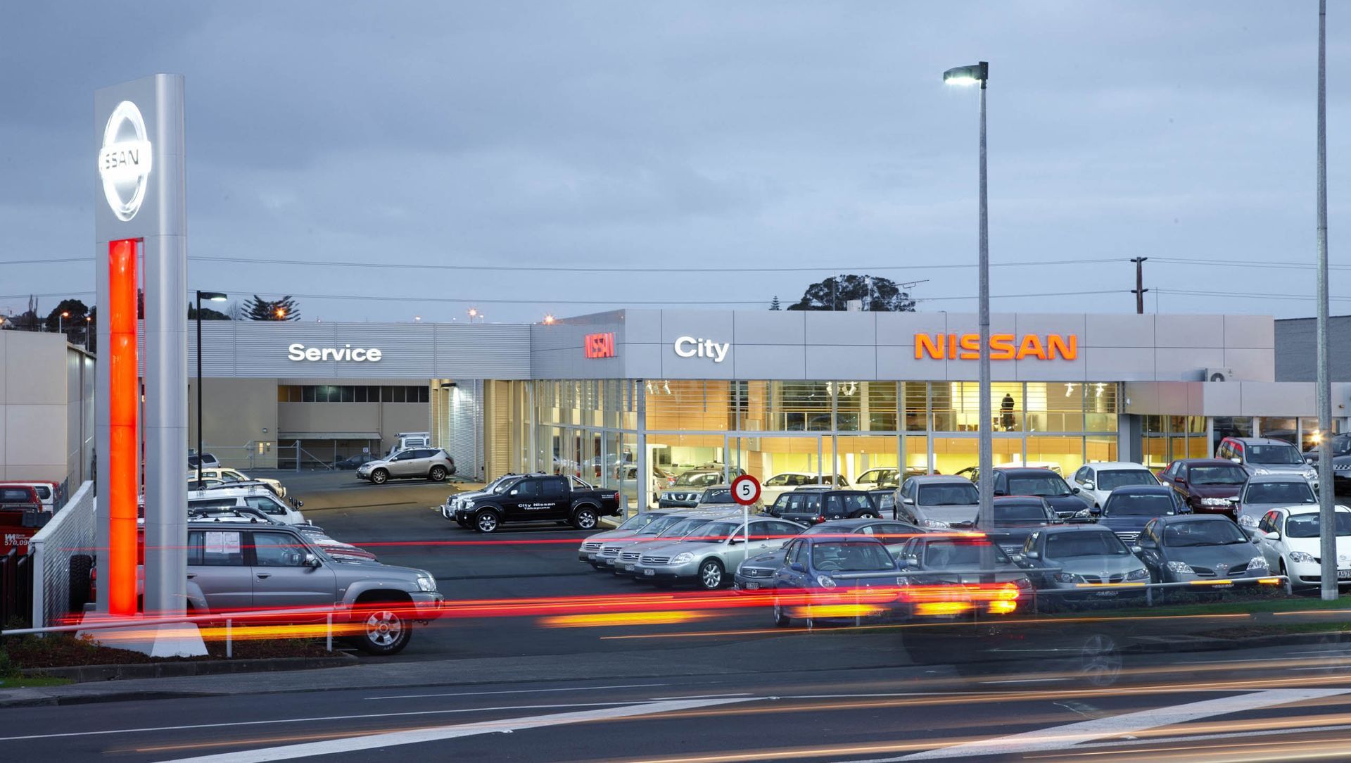 Nissan banner