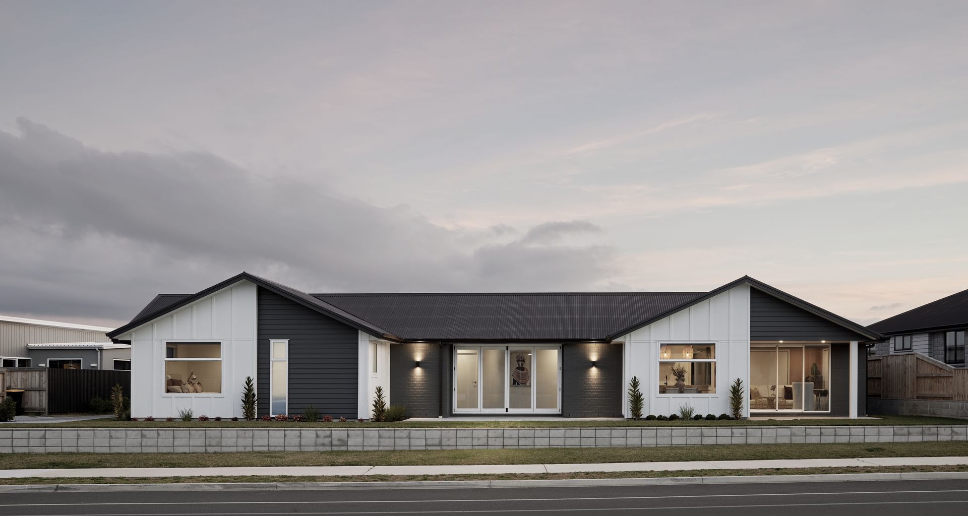 Seaside - Golden Sands Show Home banner