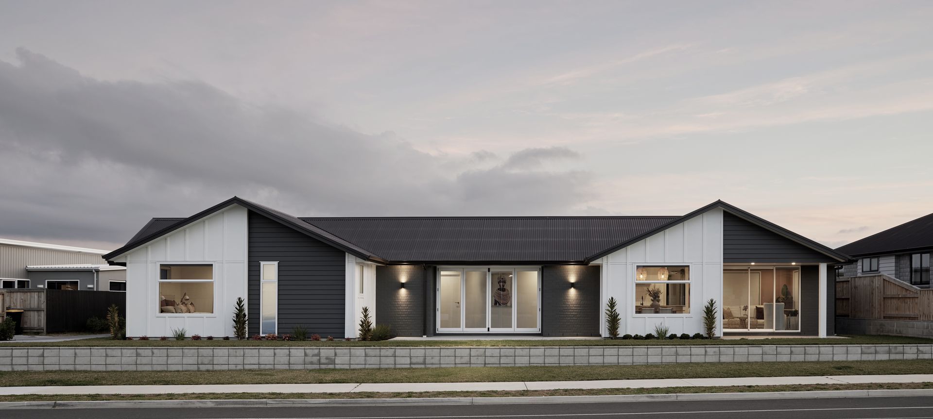 Seaside - Golden Sands Show Home banner