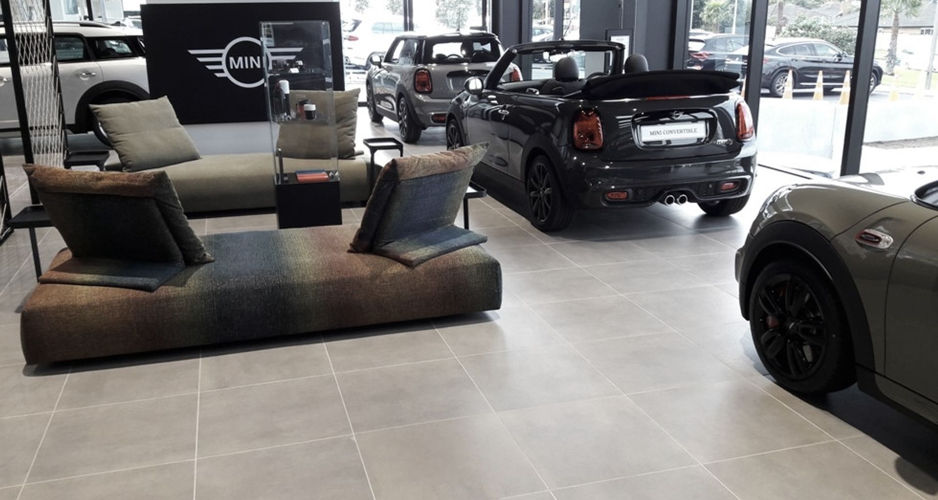 BMW Botany Showroom banner