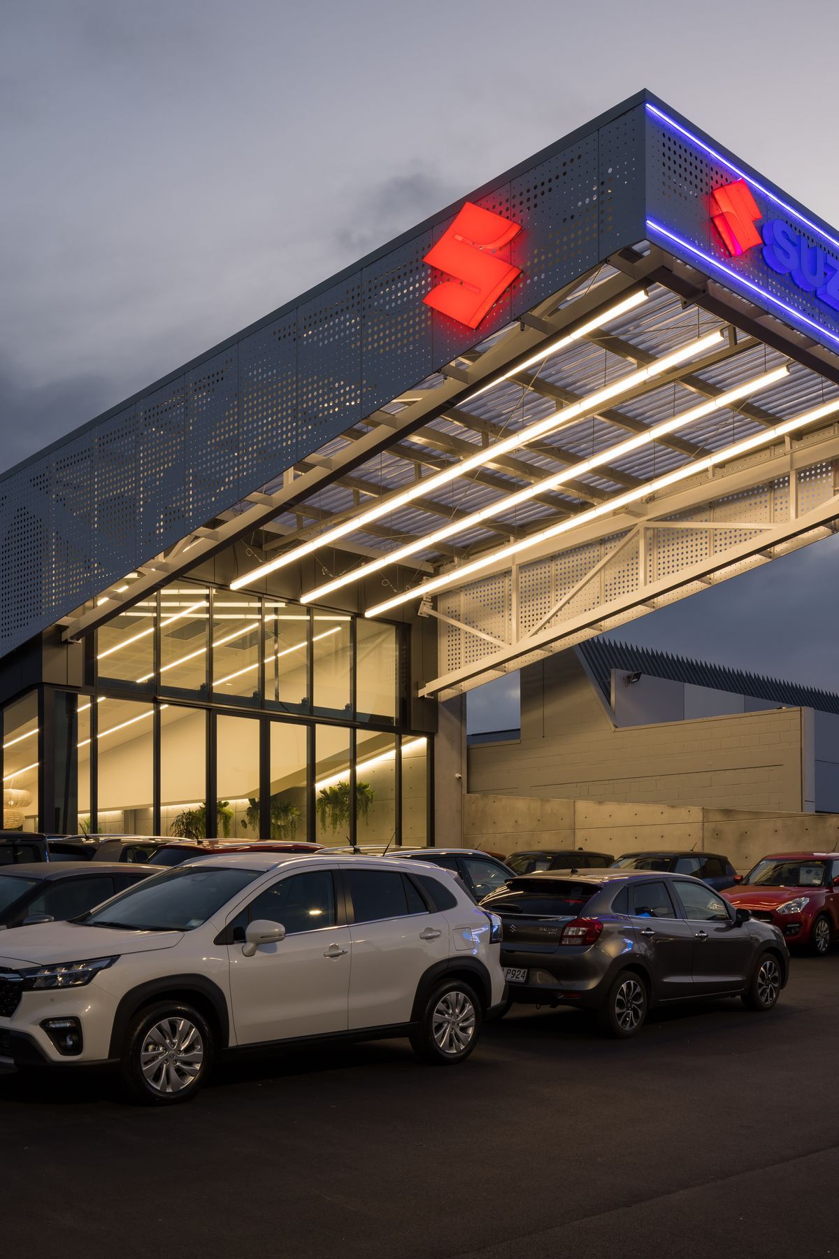 Commercial-Building-Suzuki-01-v4.jpg