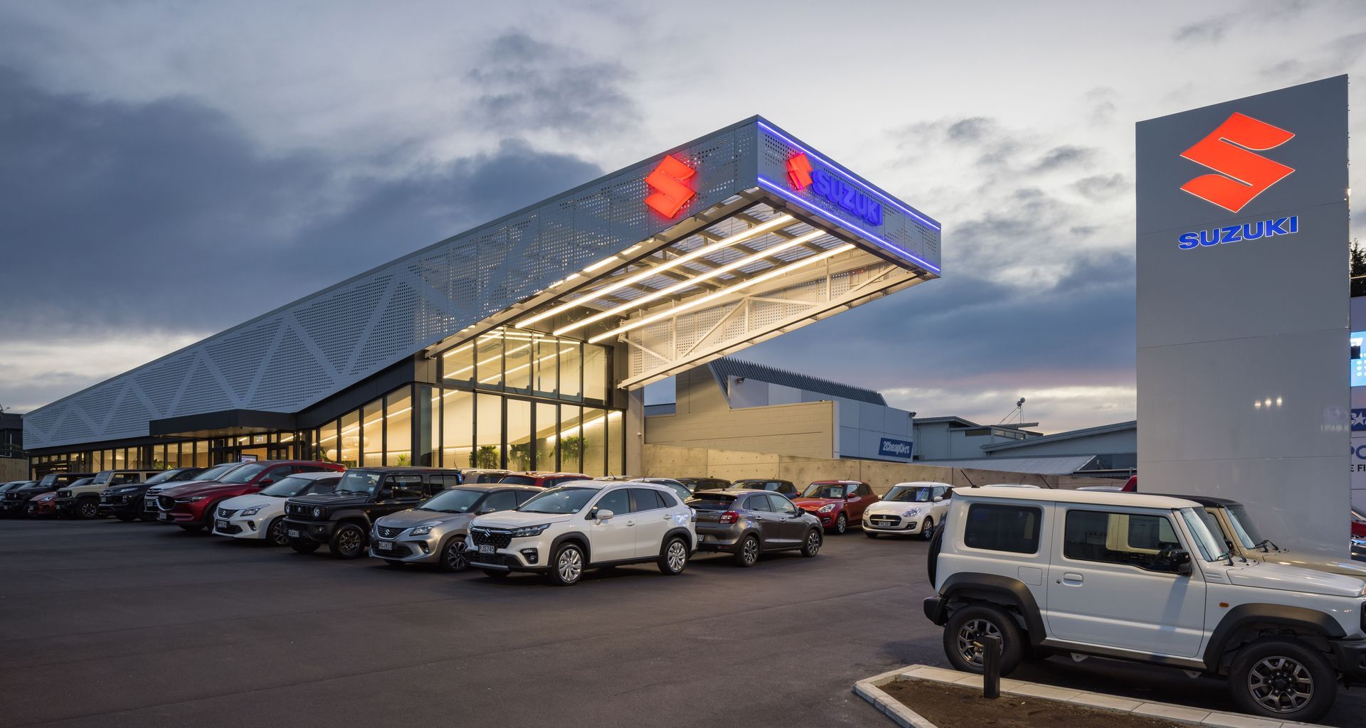 Suzuki Showroom banner