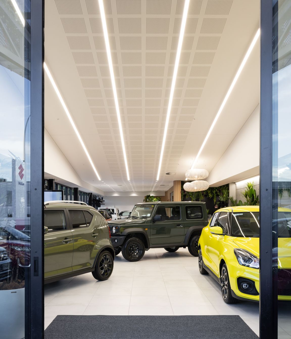 Commercial-Building-Suzuki-08.jpg