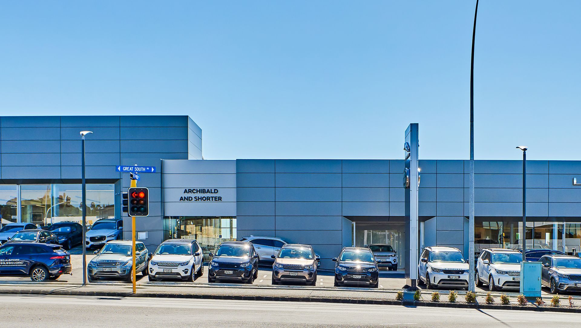 Archibald & Shorter : Landrover, Jaguar Dealership banner