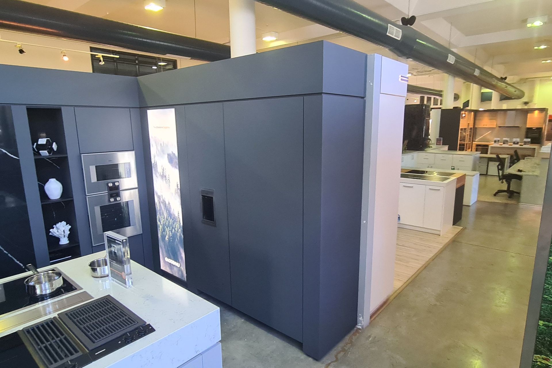 Gaggeneau-Display-Winnings-Brookvale-Fenix-Grigio-Bromo-2-v2.jpg
