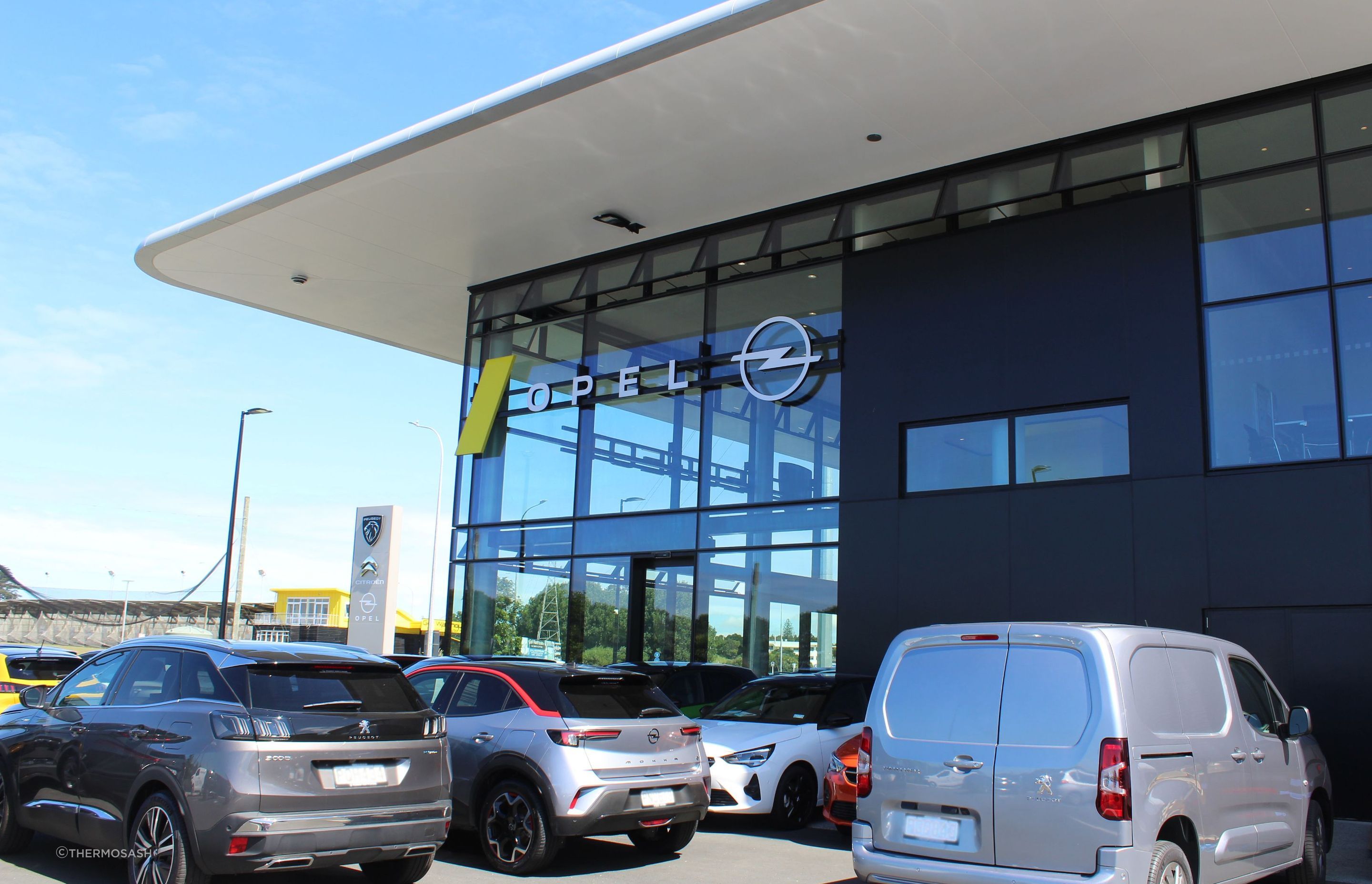 Mercedes Benz Takapuna, Auckland