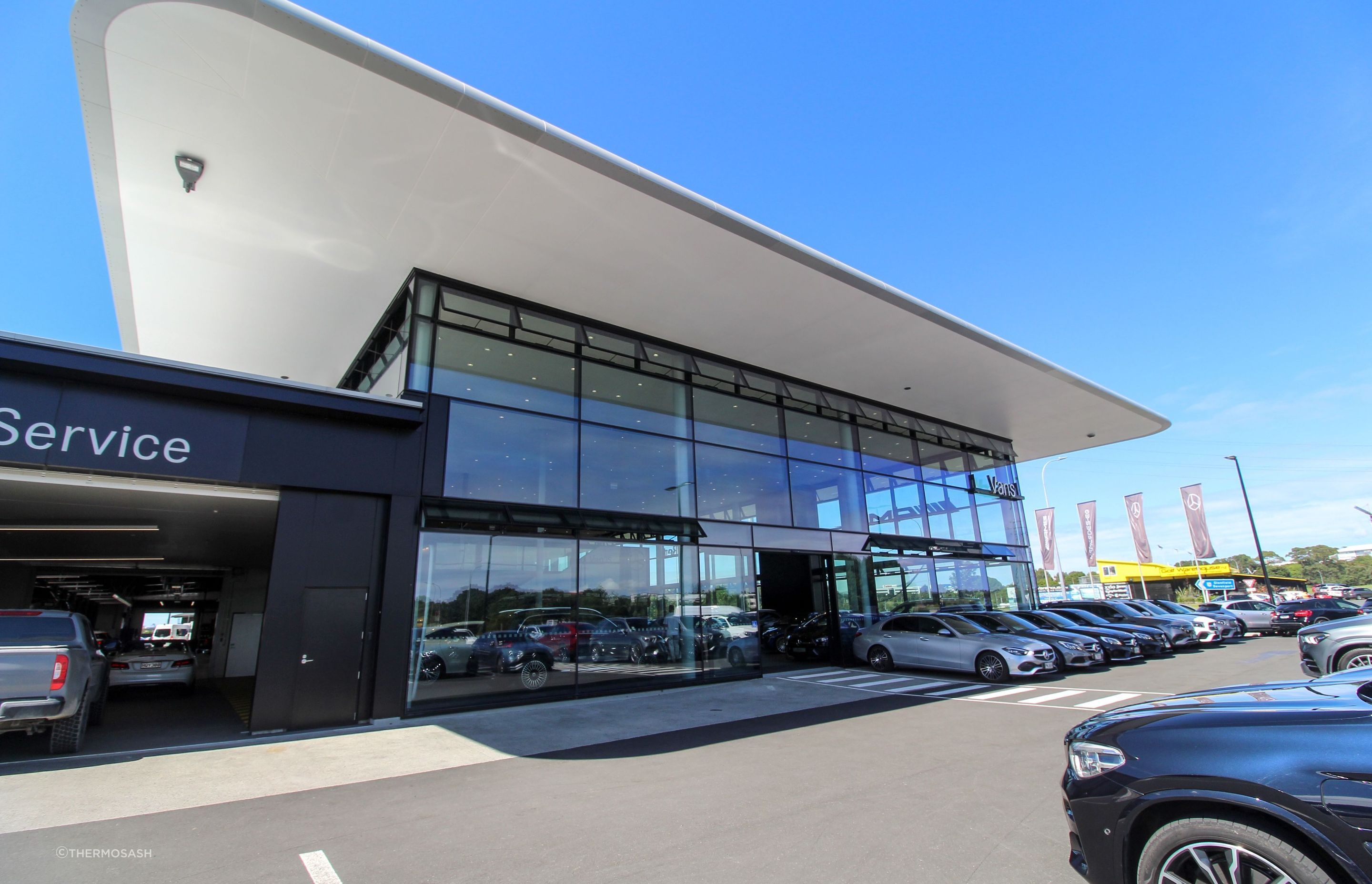 Mercedes Benz Takapuna, Auckland