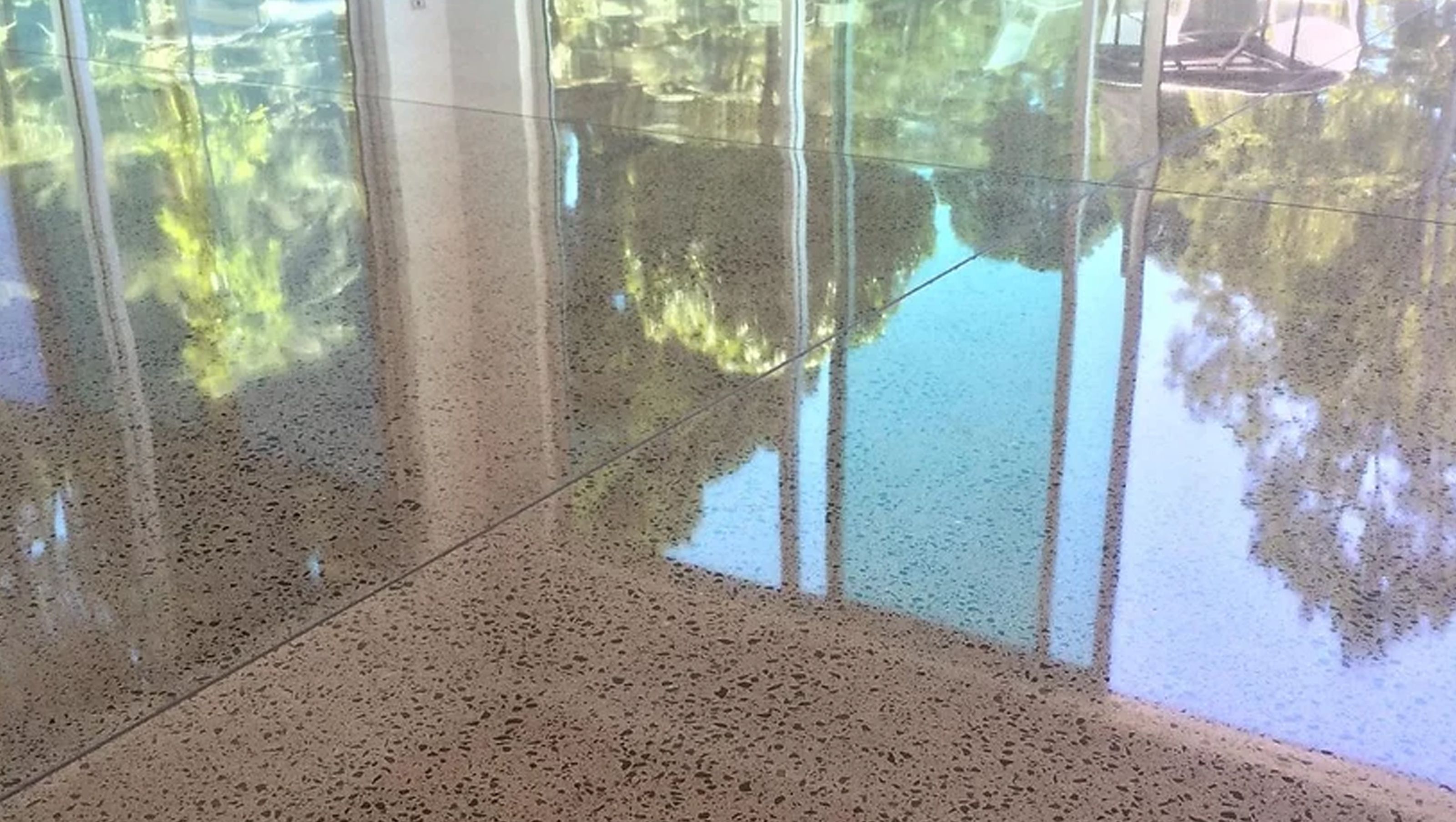 Retroplate Polished Floor