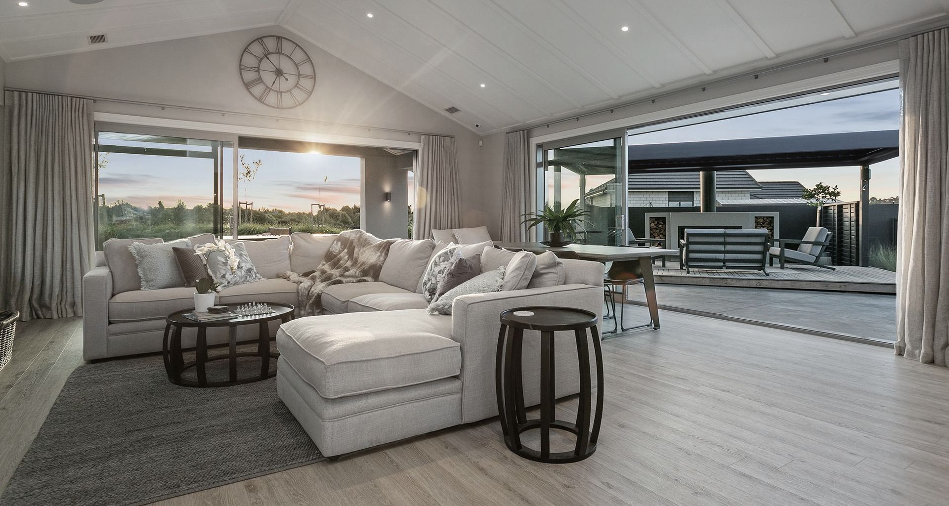 David Reid Homes, St Kilda banner