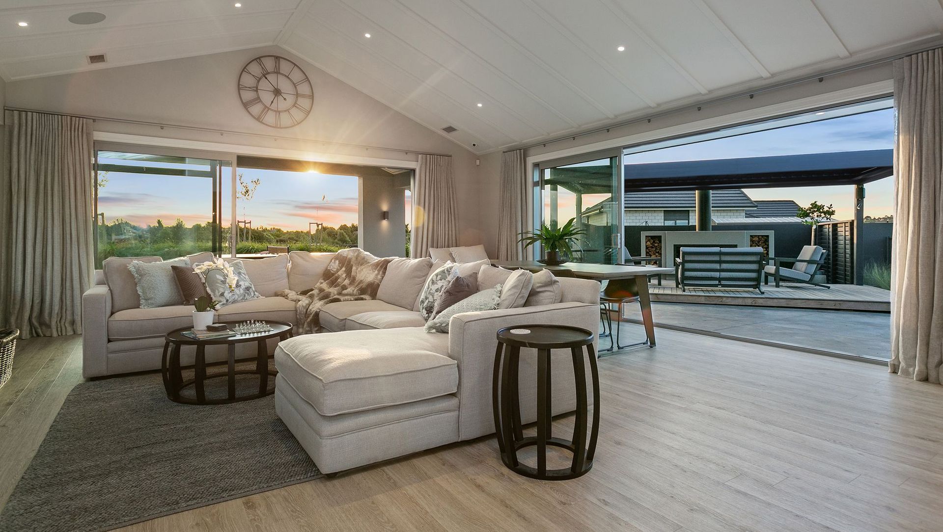 David Reid Homes, St Kilda banner