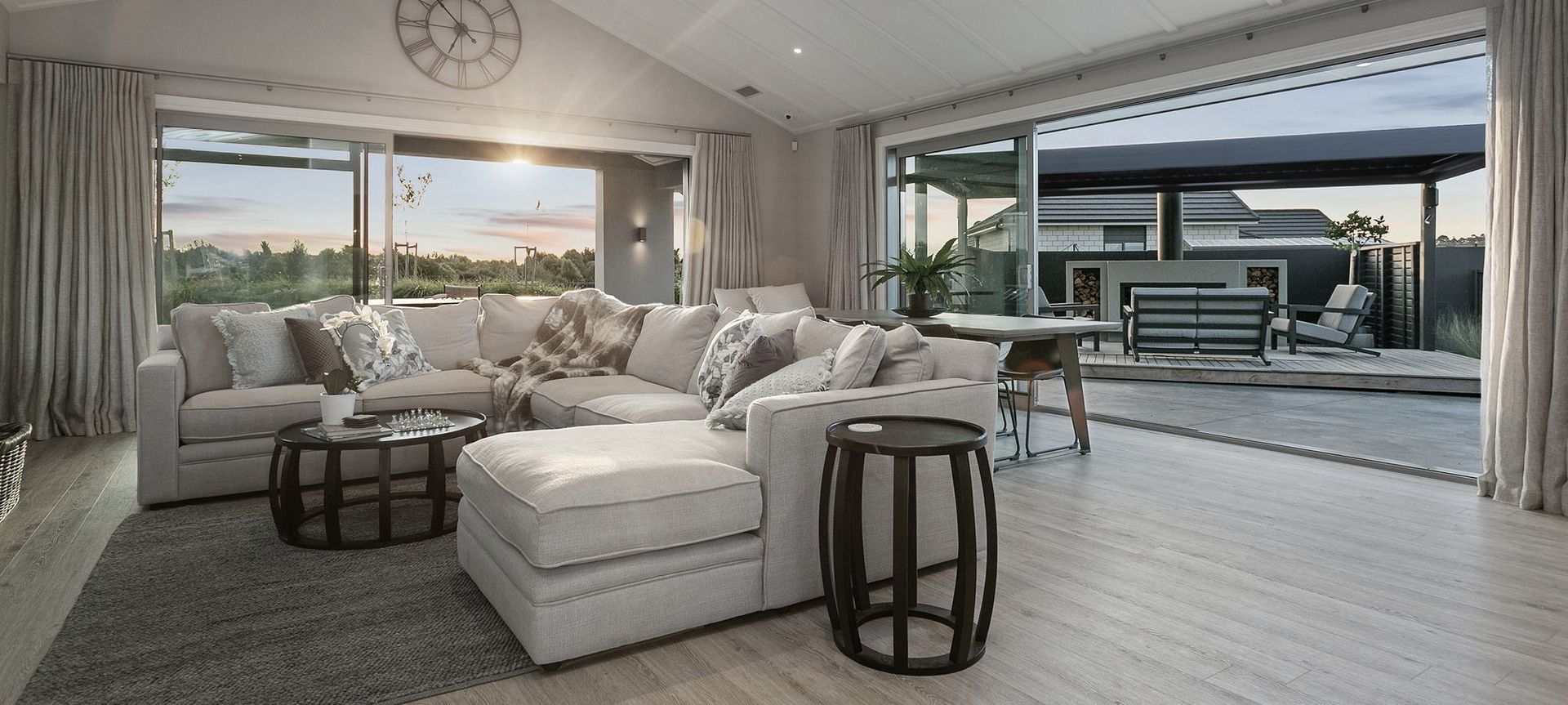 David Reid Homes, St Kilda banner