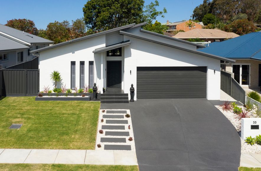 Single level house