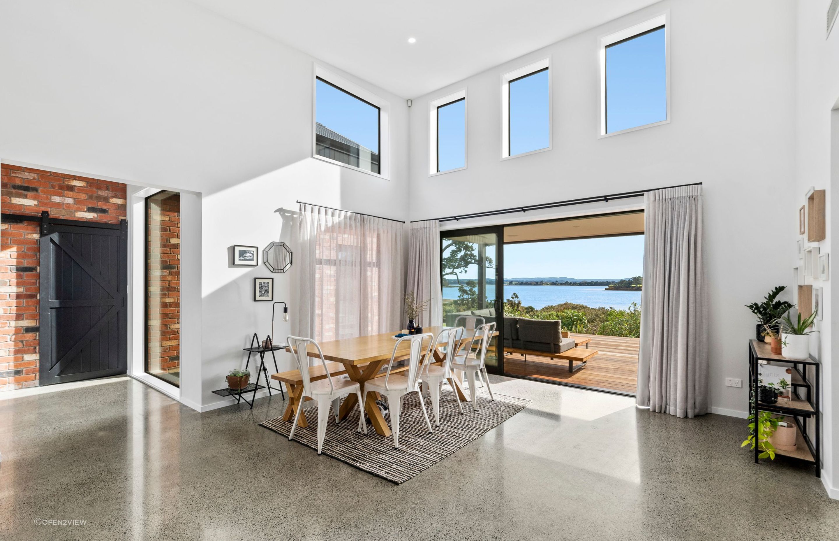 Tahuna Minhinnick Dr