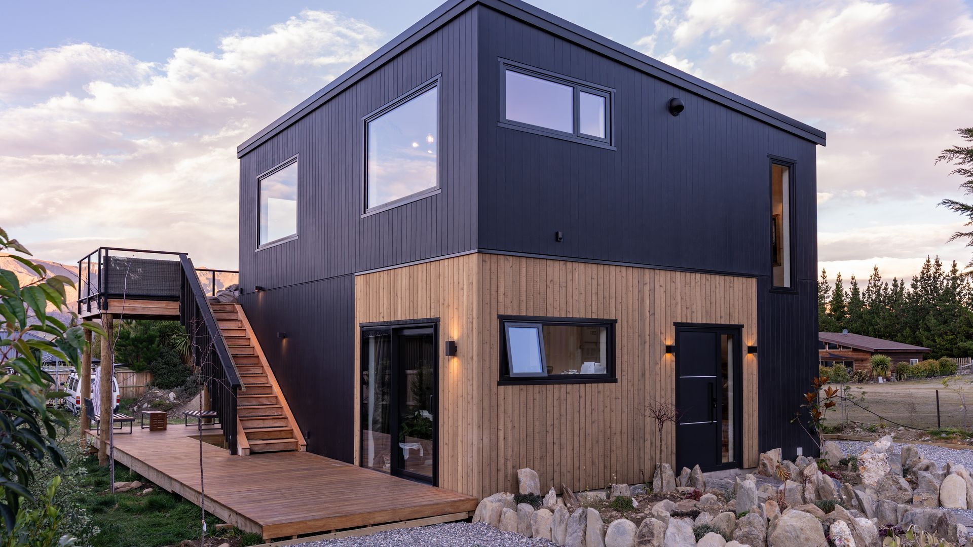 Two-storey House in Lake Hawea banner