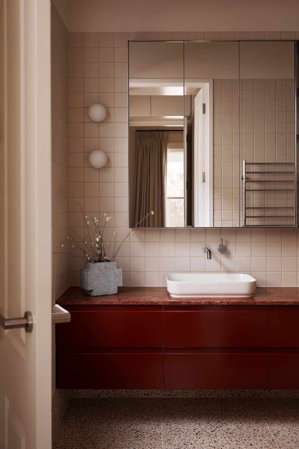 0112-06-en-suite-ap-compressed.jpg
