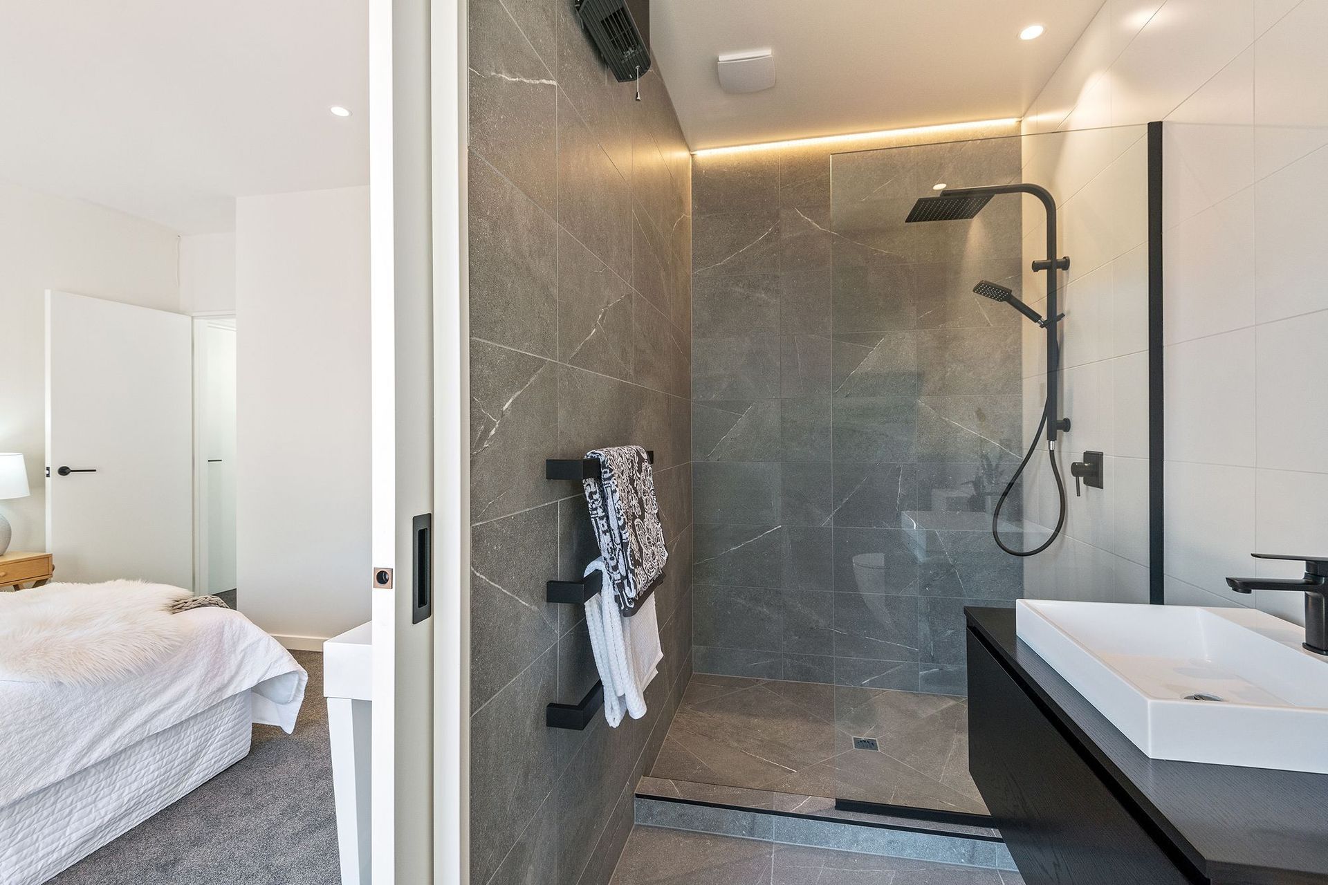 Little Gem Road Home 2