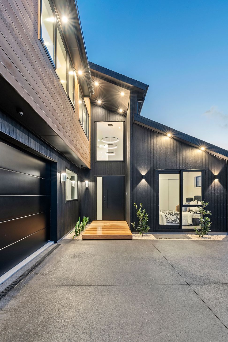 013Open2viewID563416-28KikorangiDrive-v3.jpg
