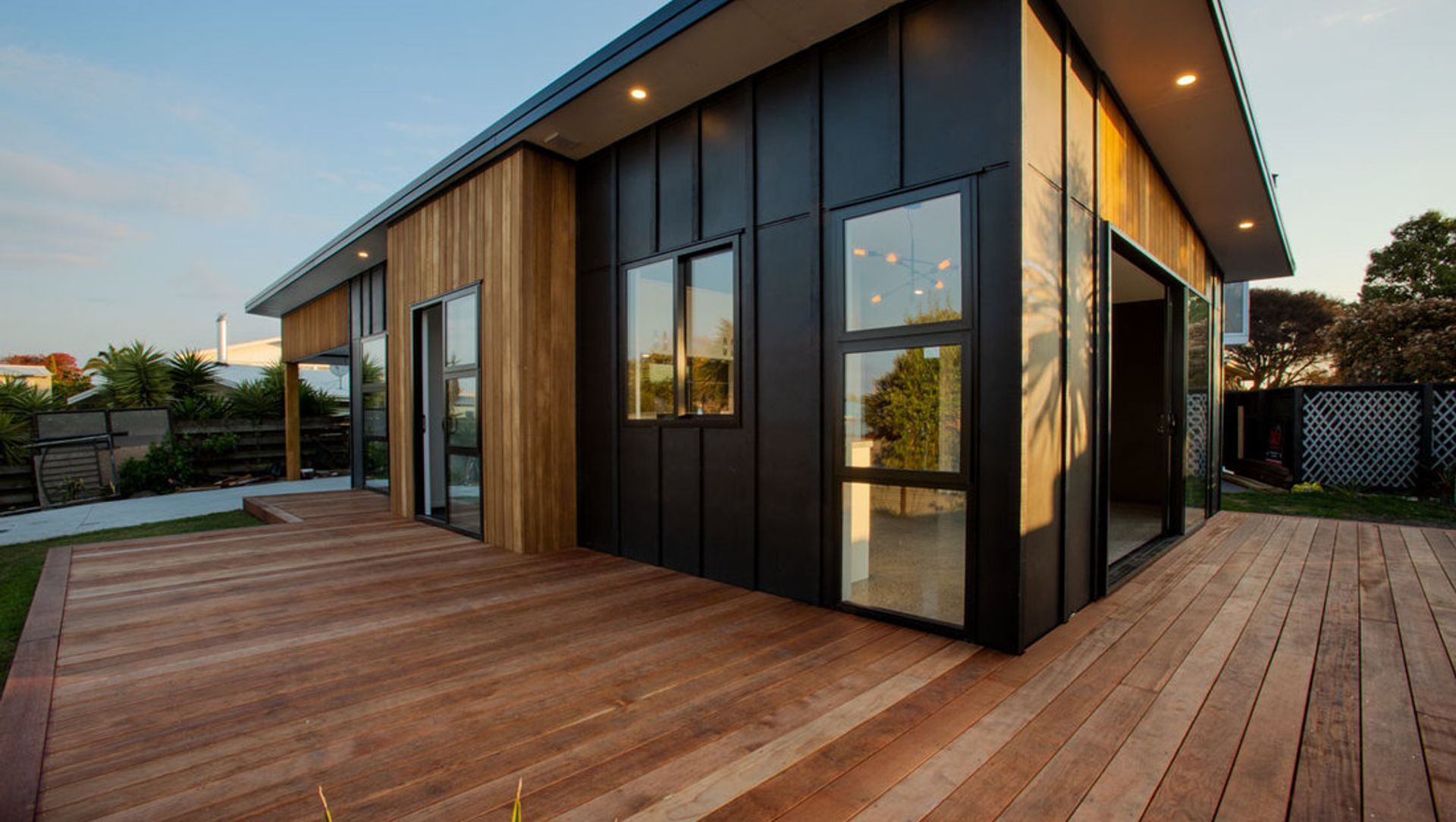 The Perfect Weekender! banner