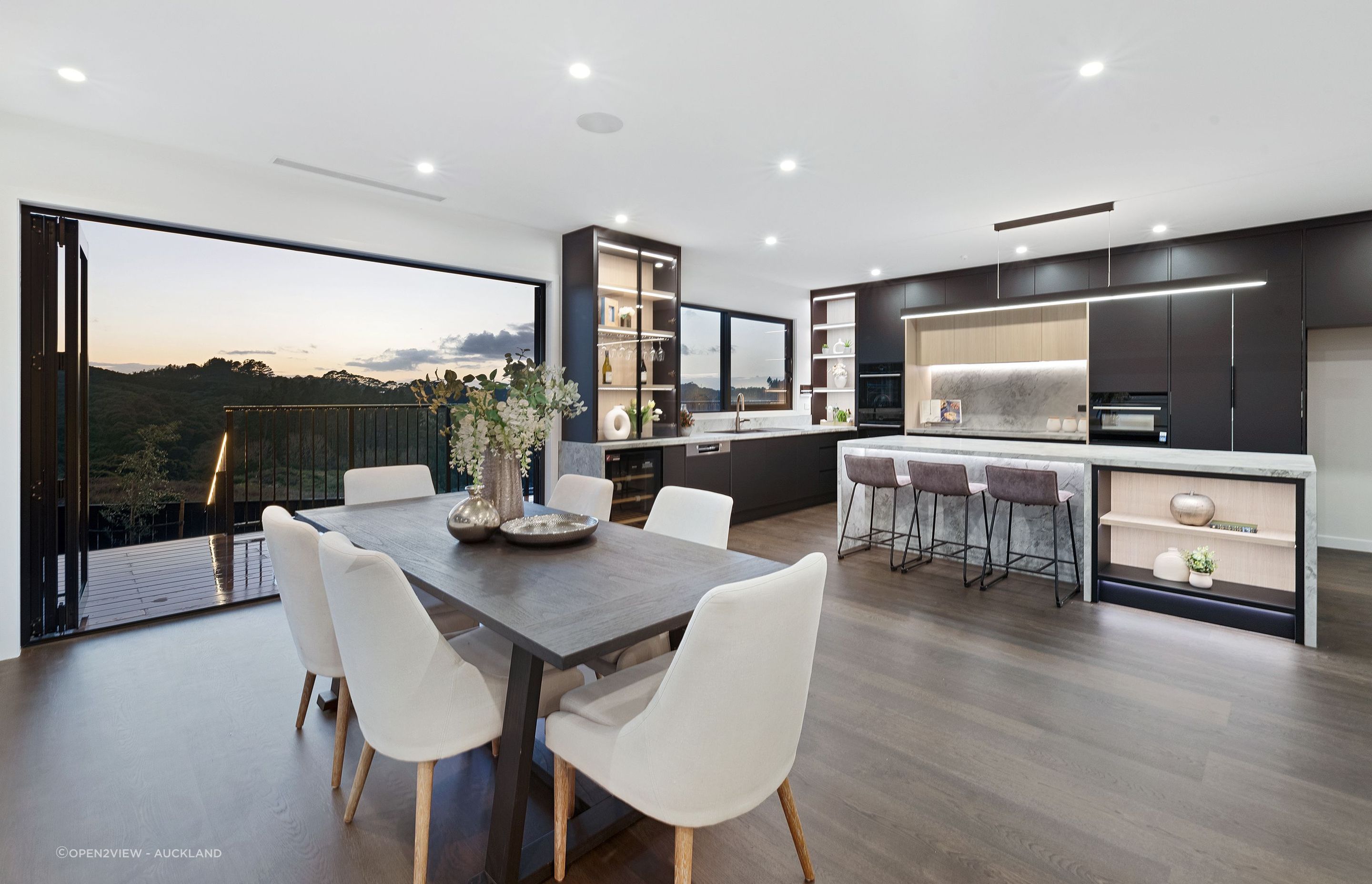 017Open2viewID563416-28KikorangiDrive.jpg