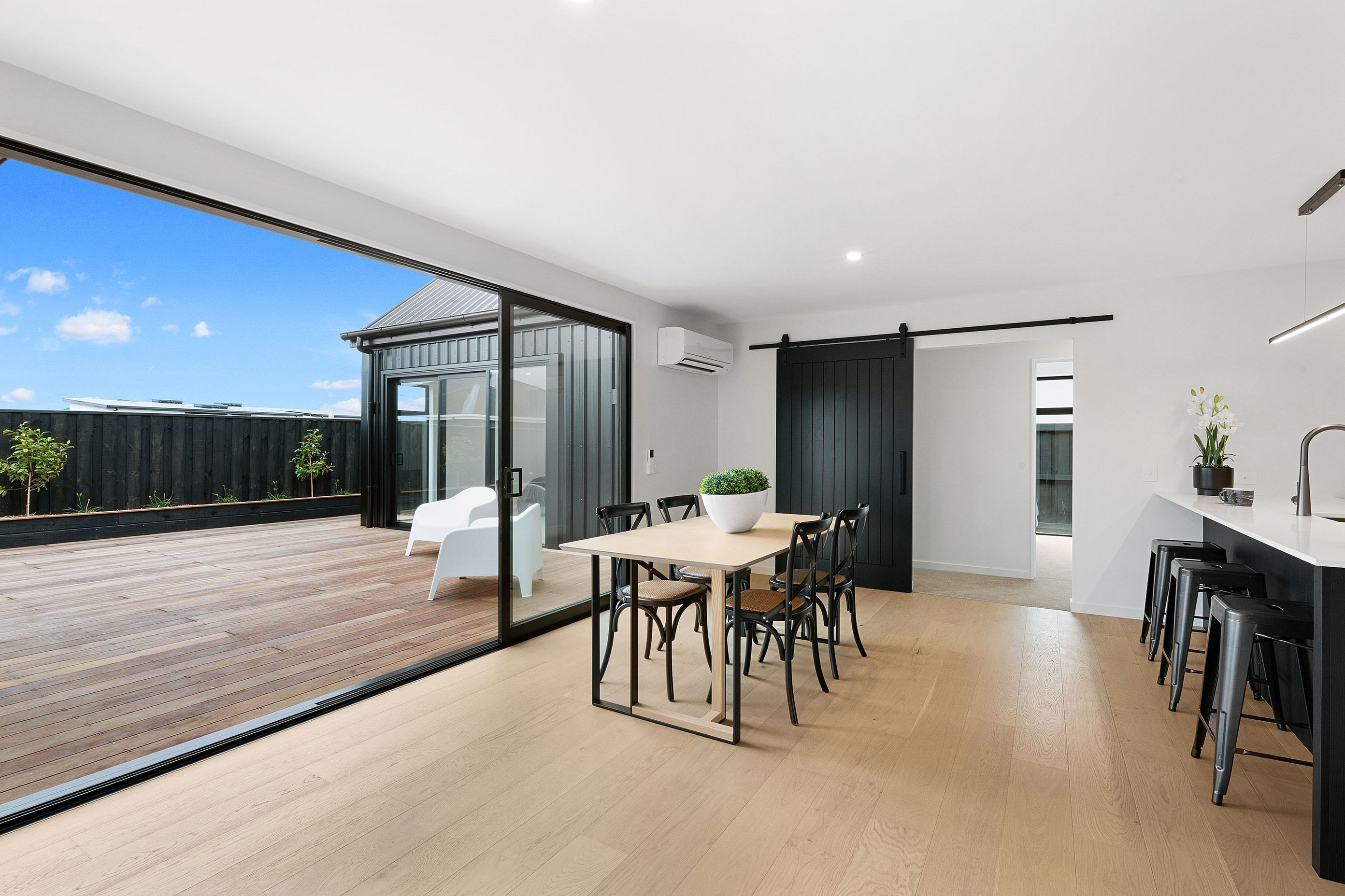 018Open2viewID469570-4BrewburyCourt-v2.jpg