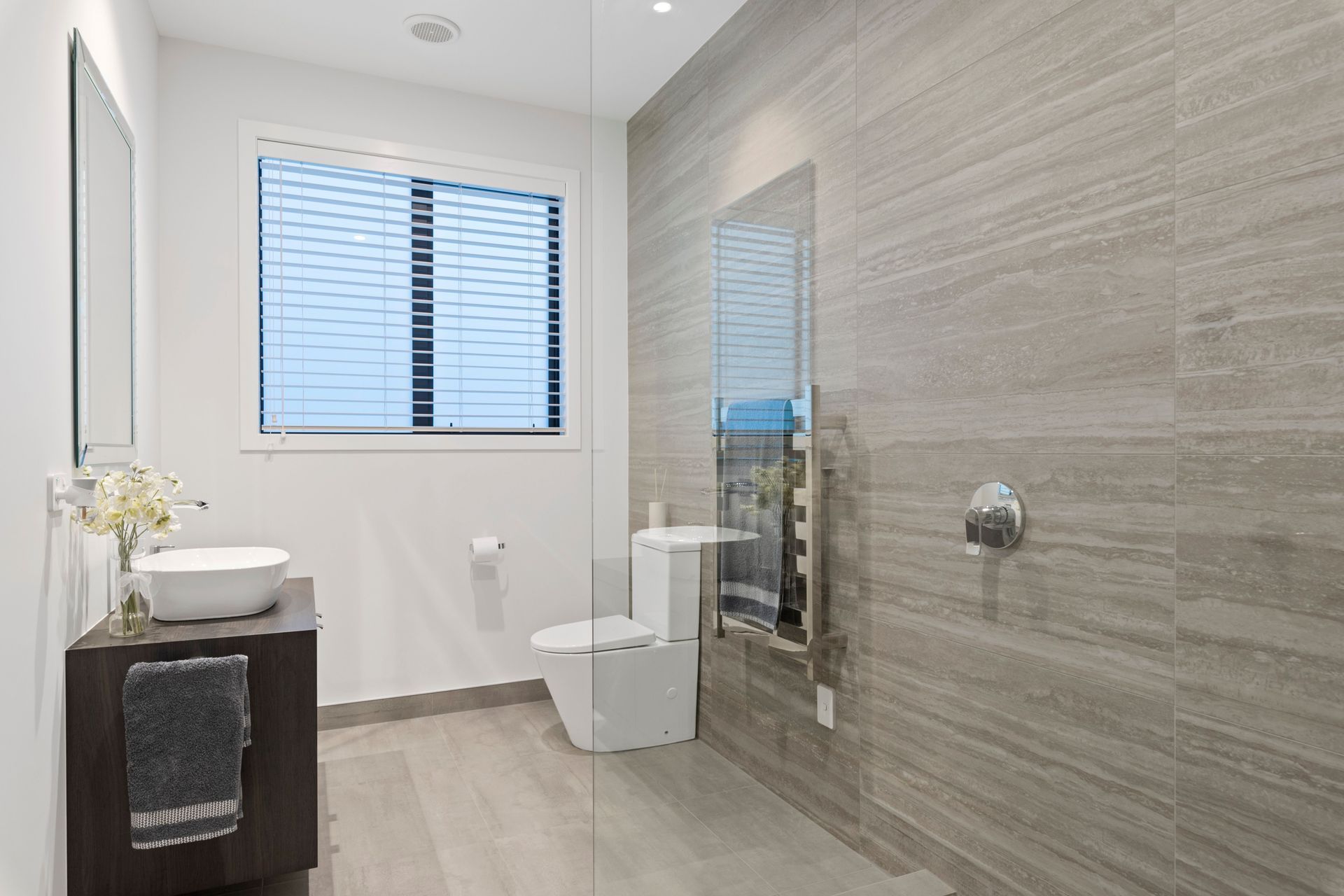 Pounamu Ave, Greenhithe