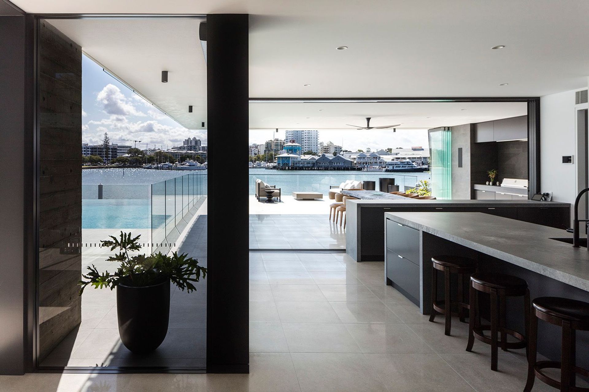 Minyama Island Residence