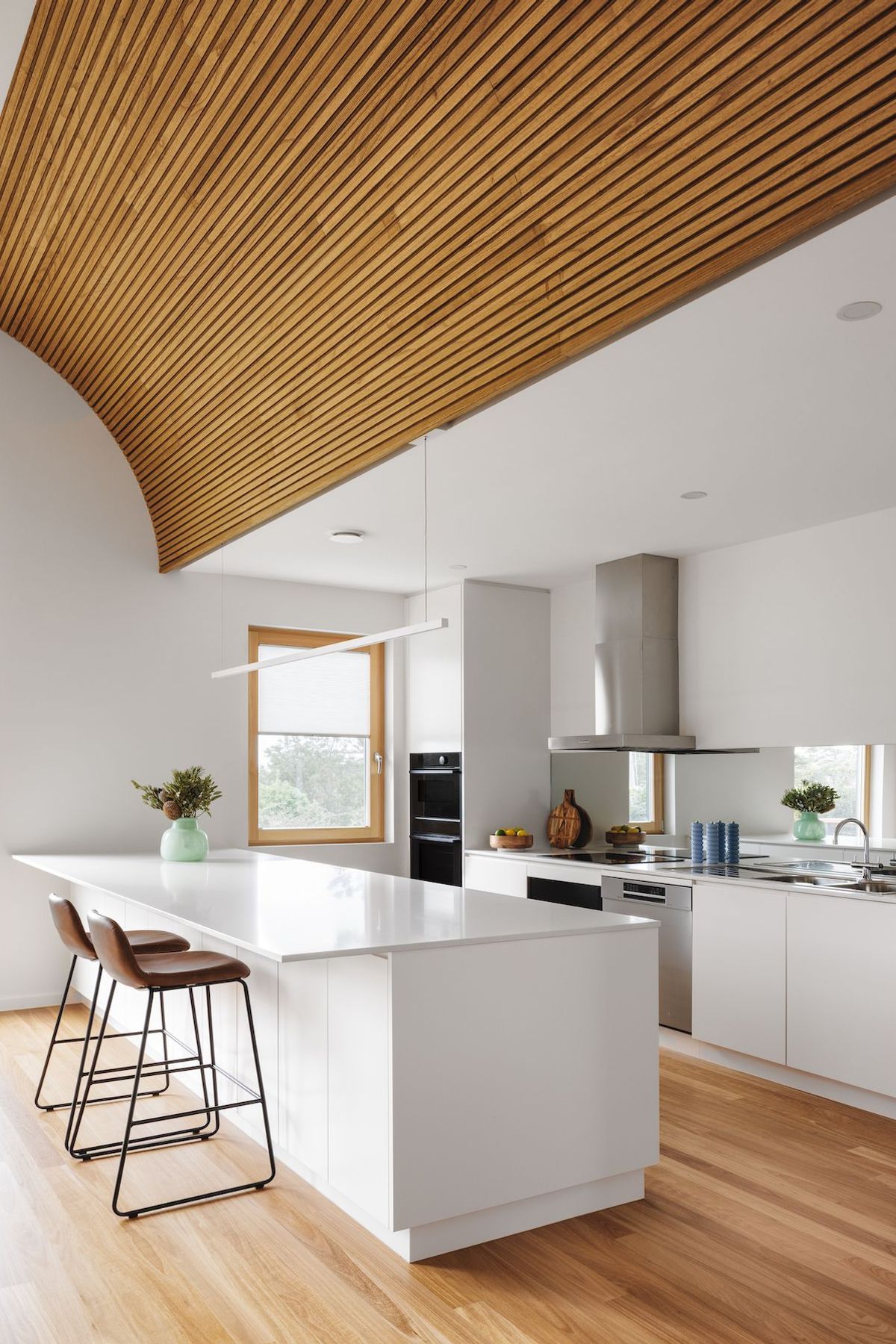03-envirotecture-berowra-heights-nsw-kitchen-2.jpg