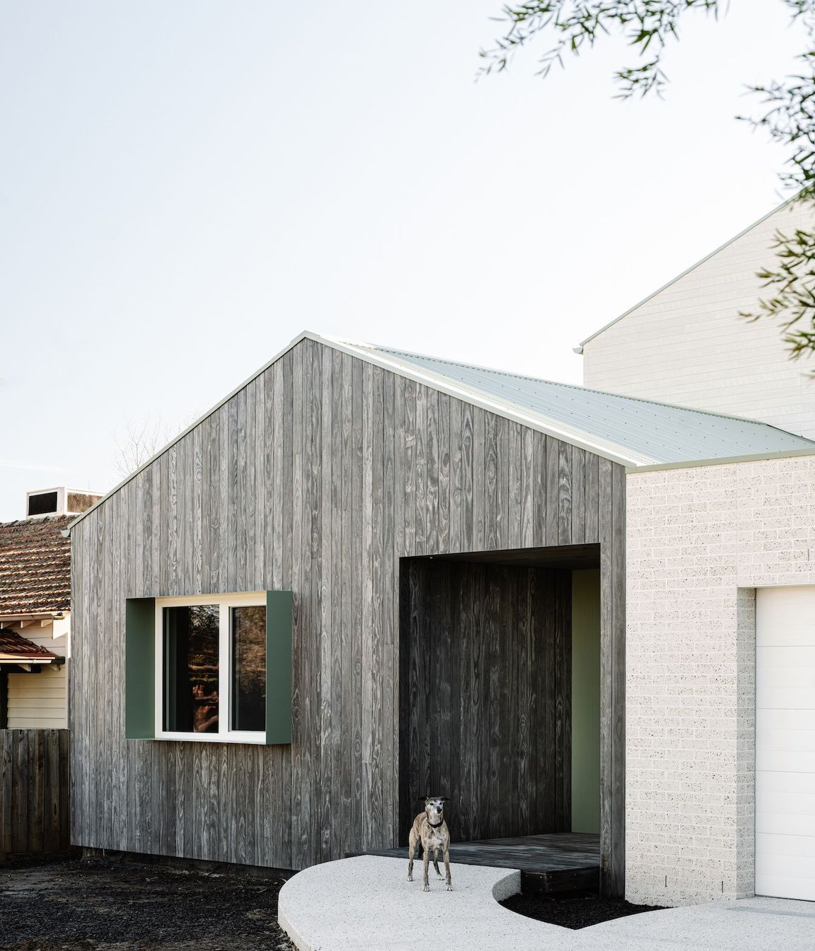 03-portrait-envirotecture-wrighty-tighty-haus-vic-front-external.jpg