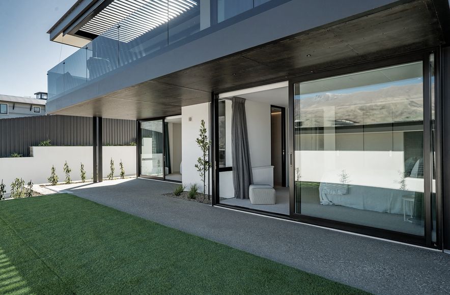 6 Bay Rise