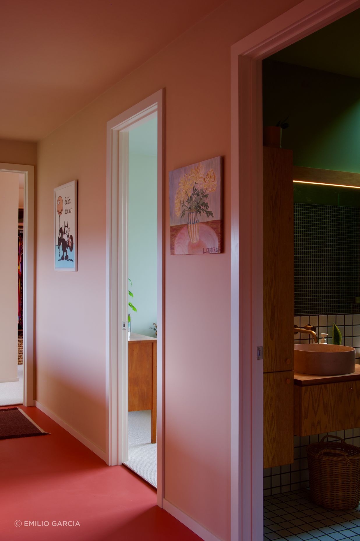 04-Hallway-1.jpg