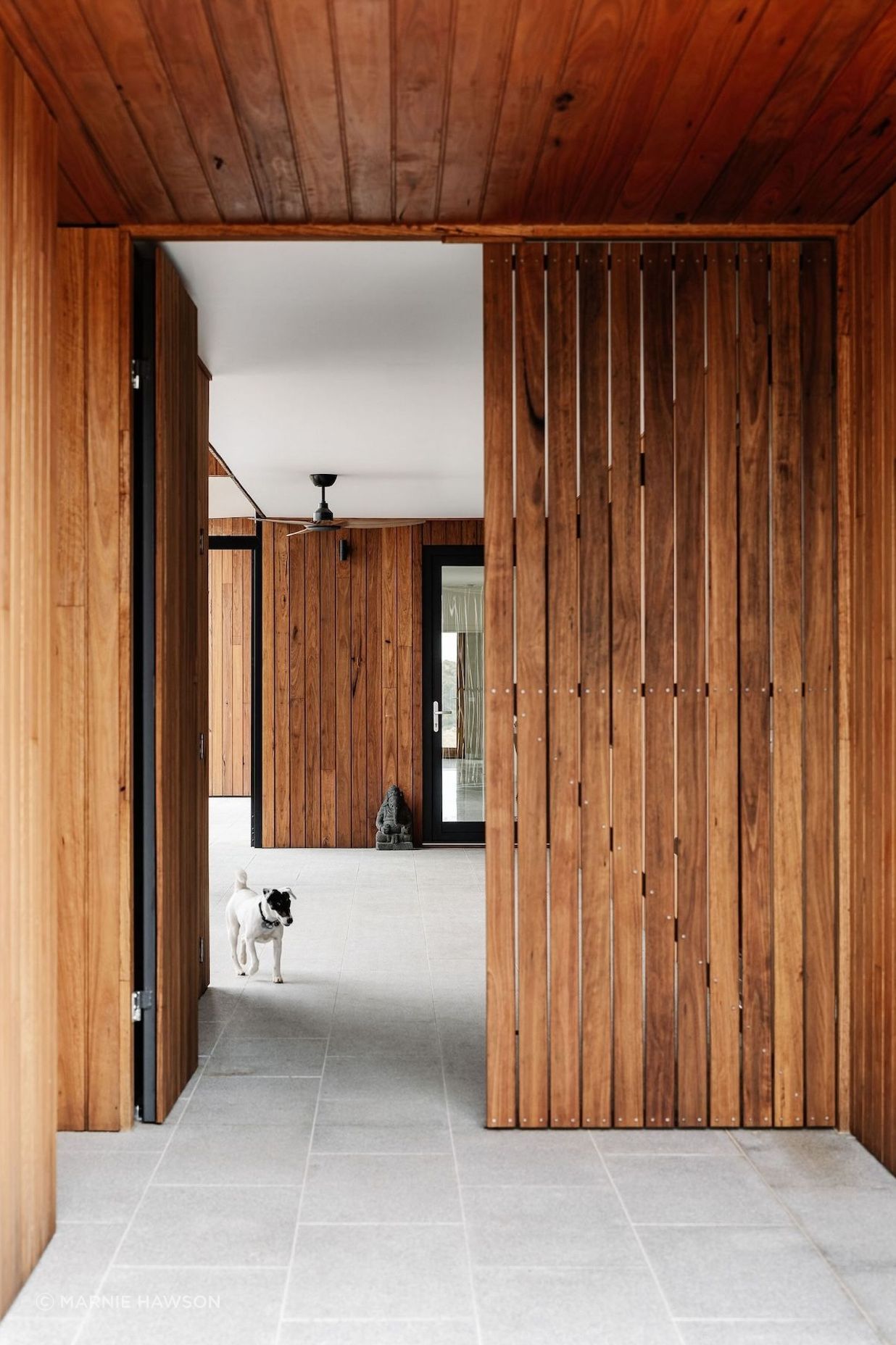 04-envirotecture-huffnpuffhaus-passivhaus-victoria-entry.jpg