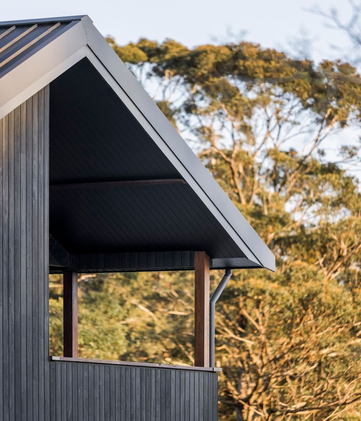 04-envirotecture-robertsonpassivhaus-passivhaus-newsouthwales-exterior.jpg
