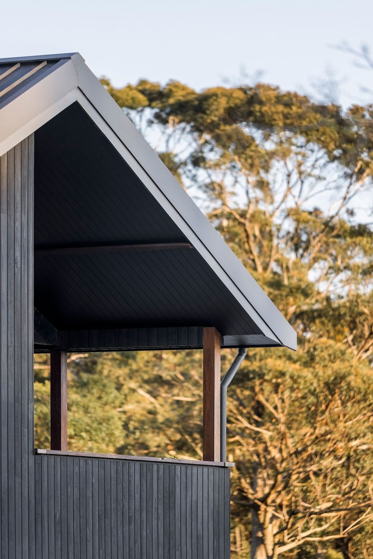 04-envirotecture-robertsonpassivhaus-passivhaus-newsouthwales-exterior.jpg