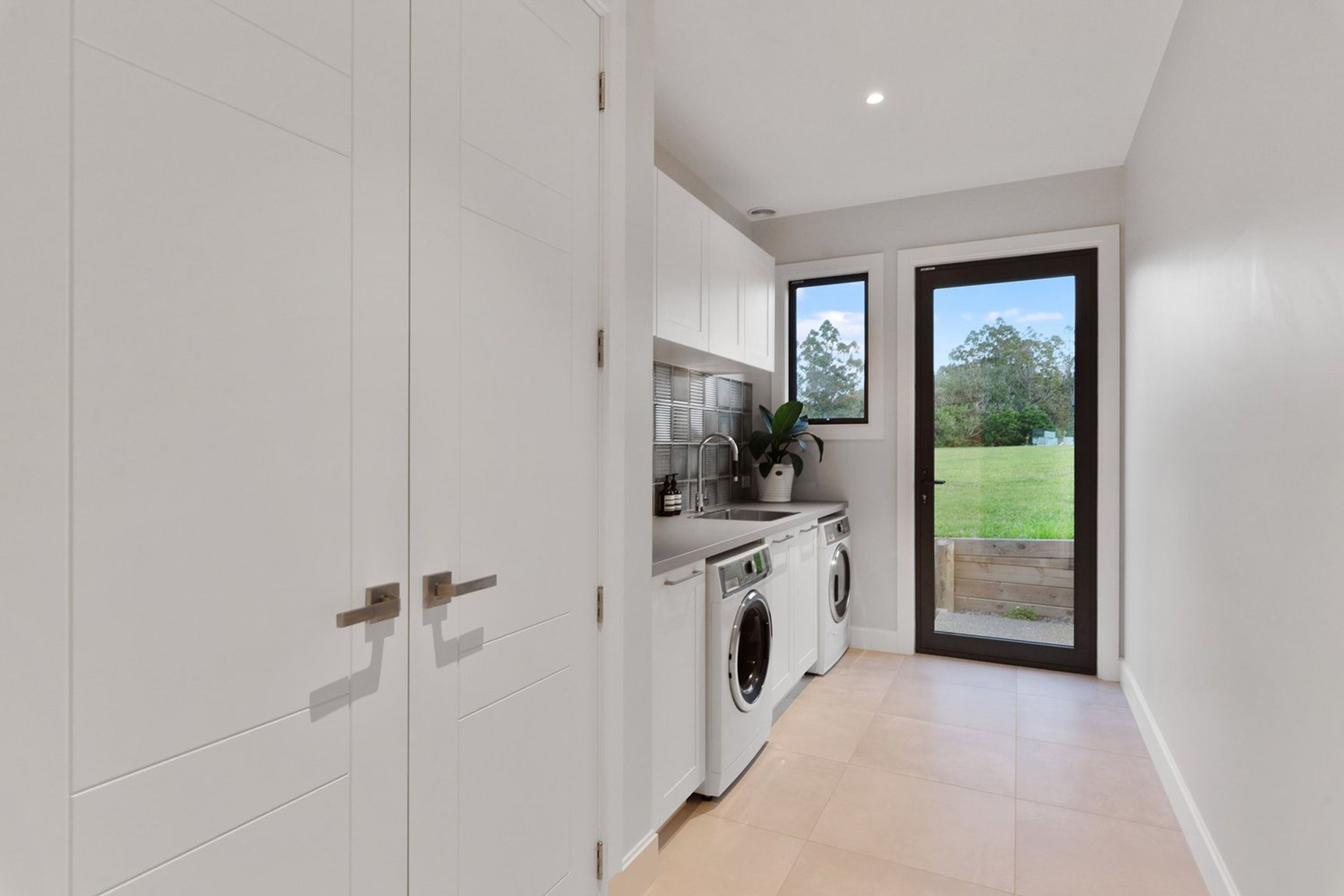 040Open2viewID513513-38Tahapuke.jpg