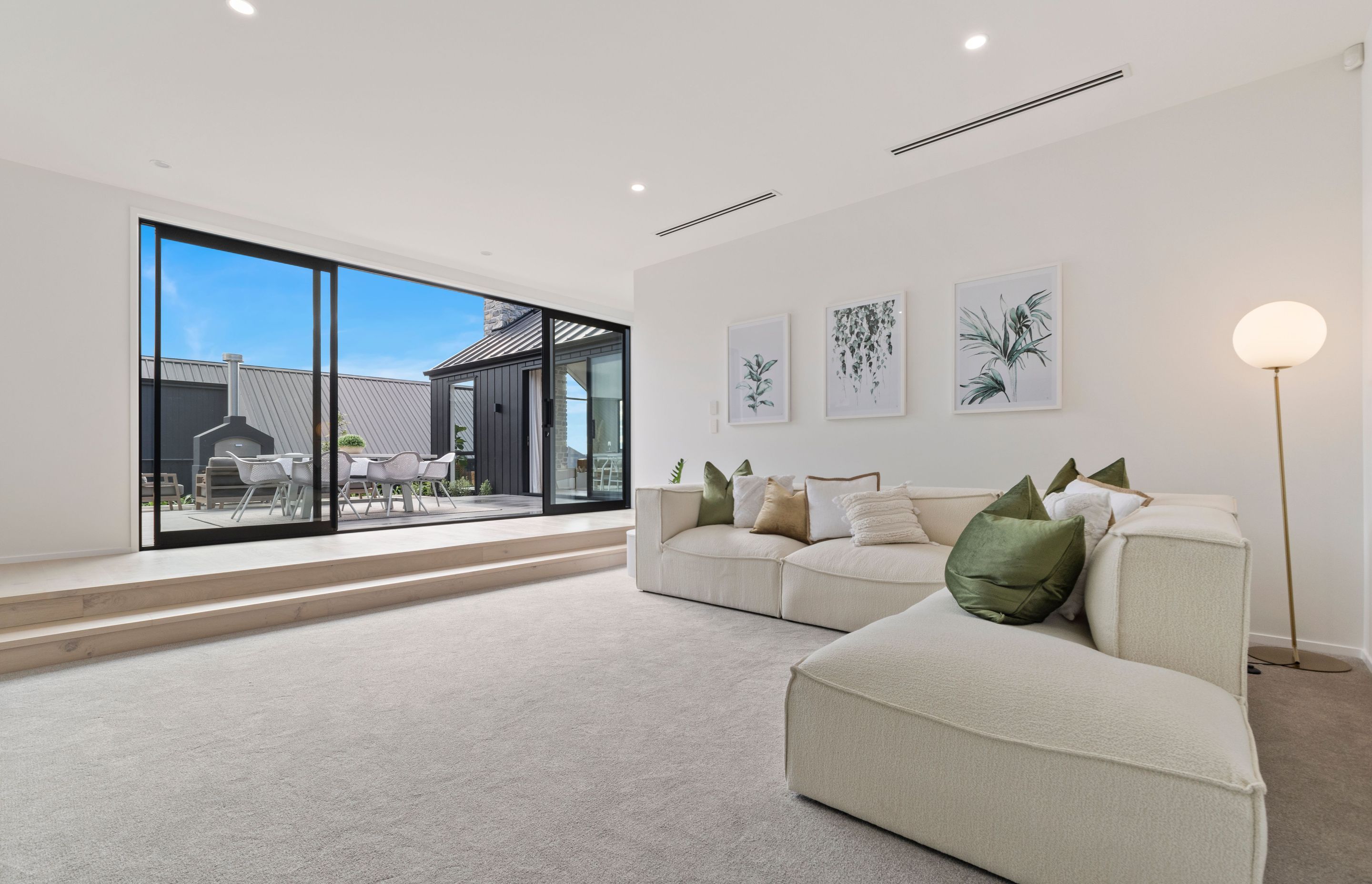 042Open2viewID540696-5WinstoneHouseRoad.jpg