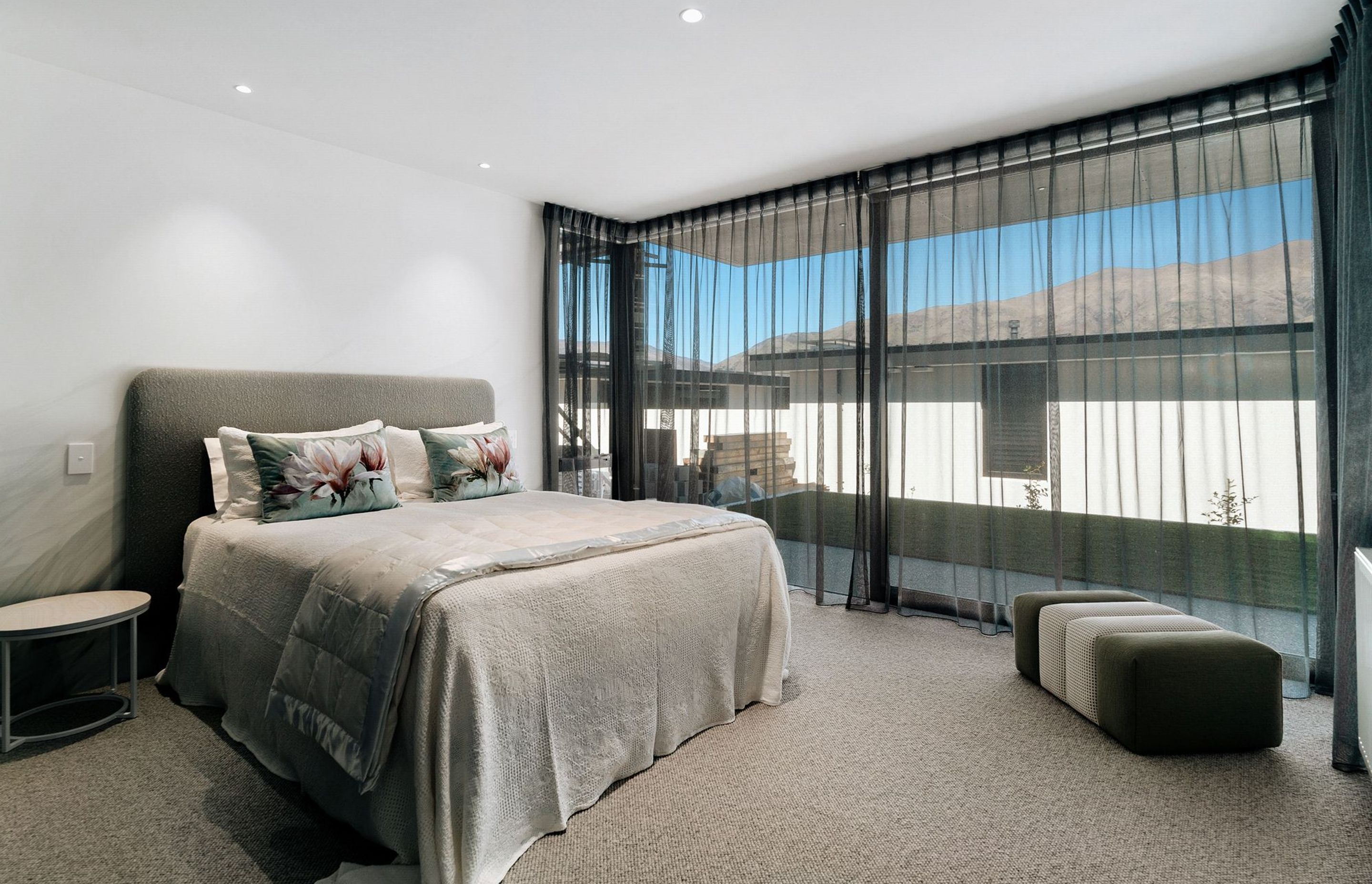 6 Bay Rise