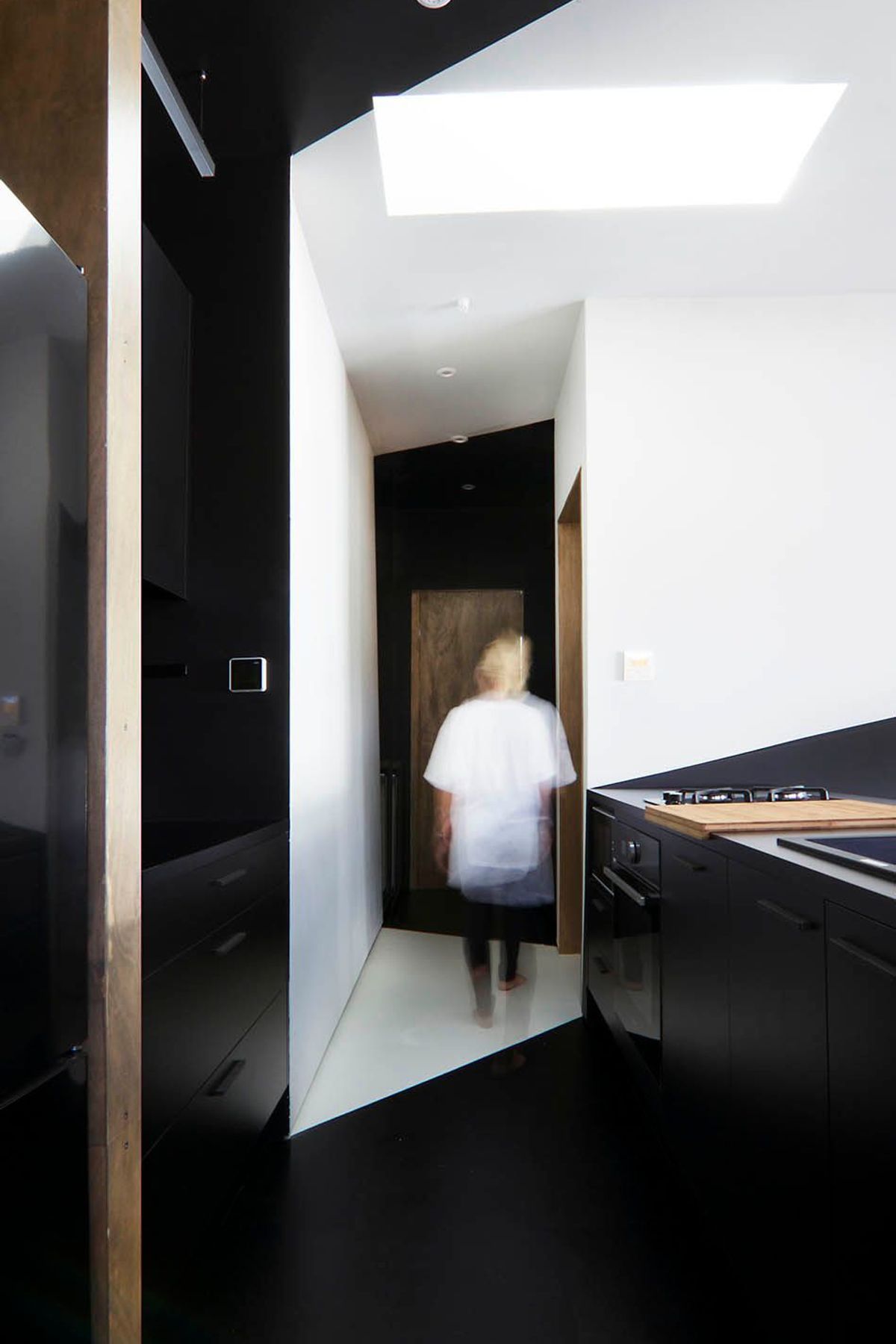 House 33.2 - Monochrome Home