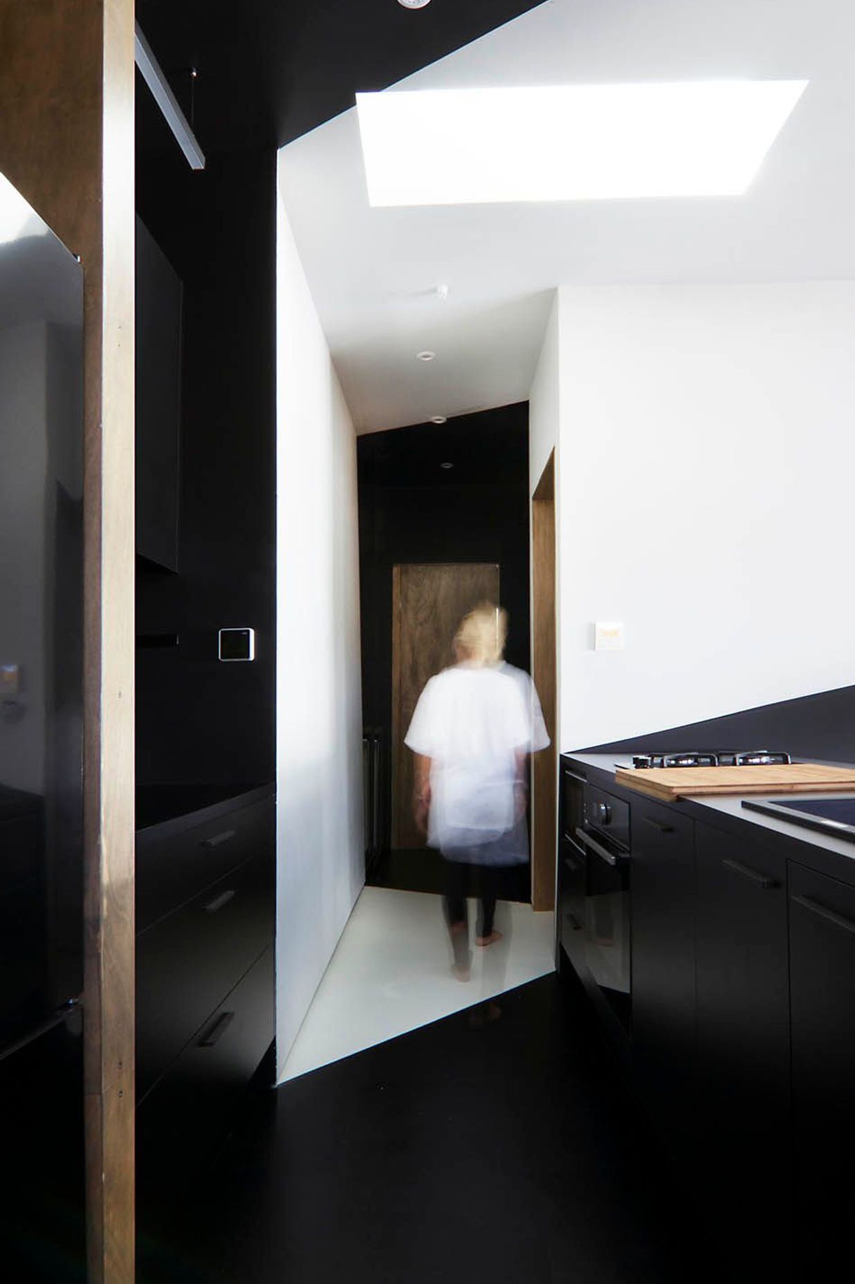 House 33.2 - Monochrome Home