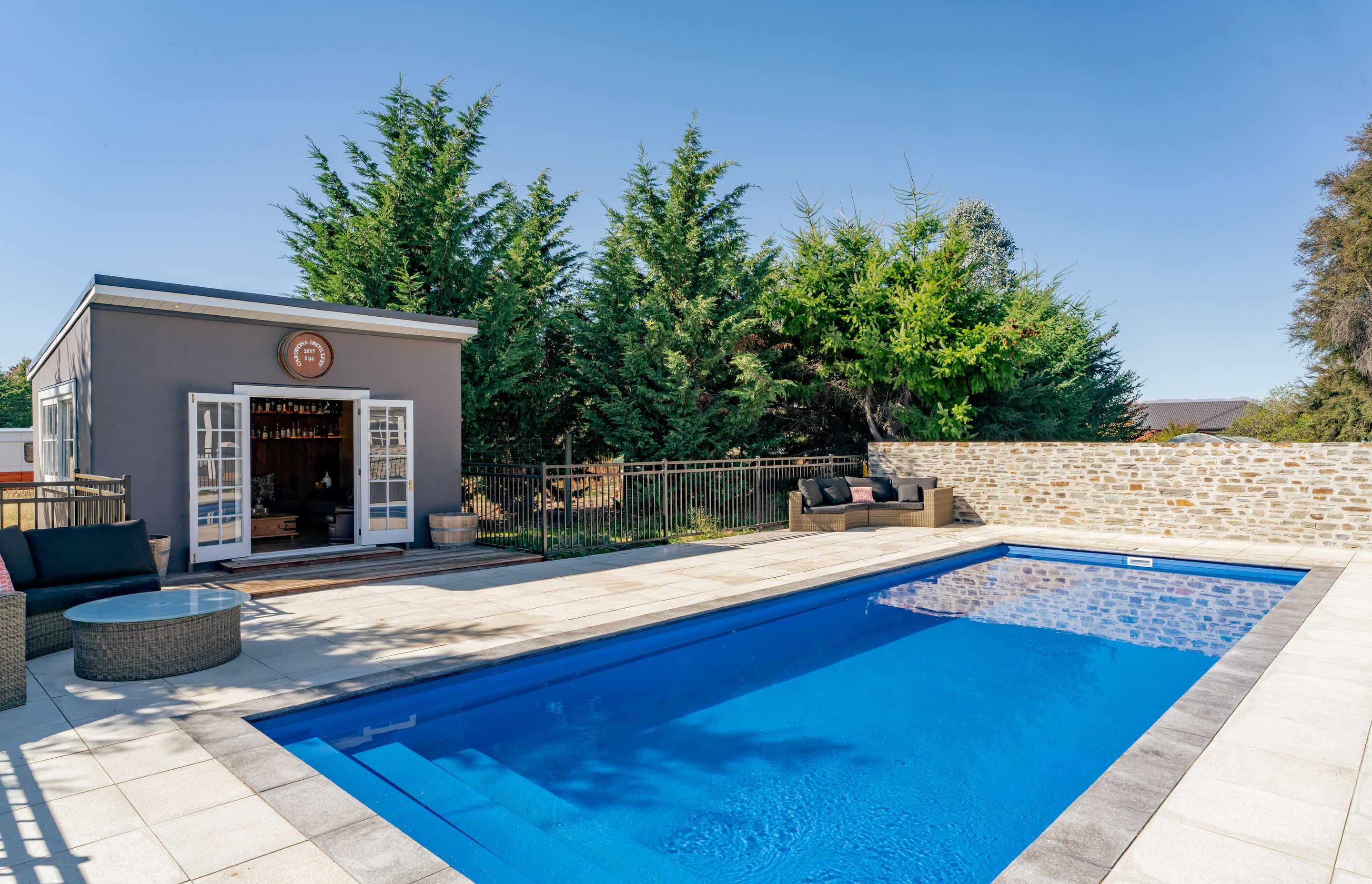 051Open2viewID555252-27RiverbankRoad.jpg
