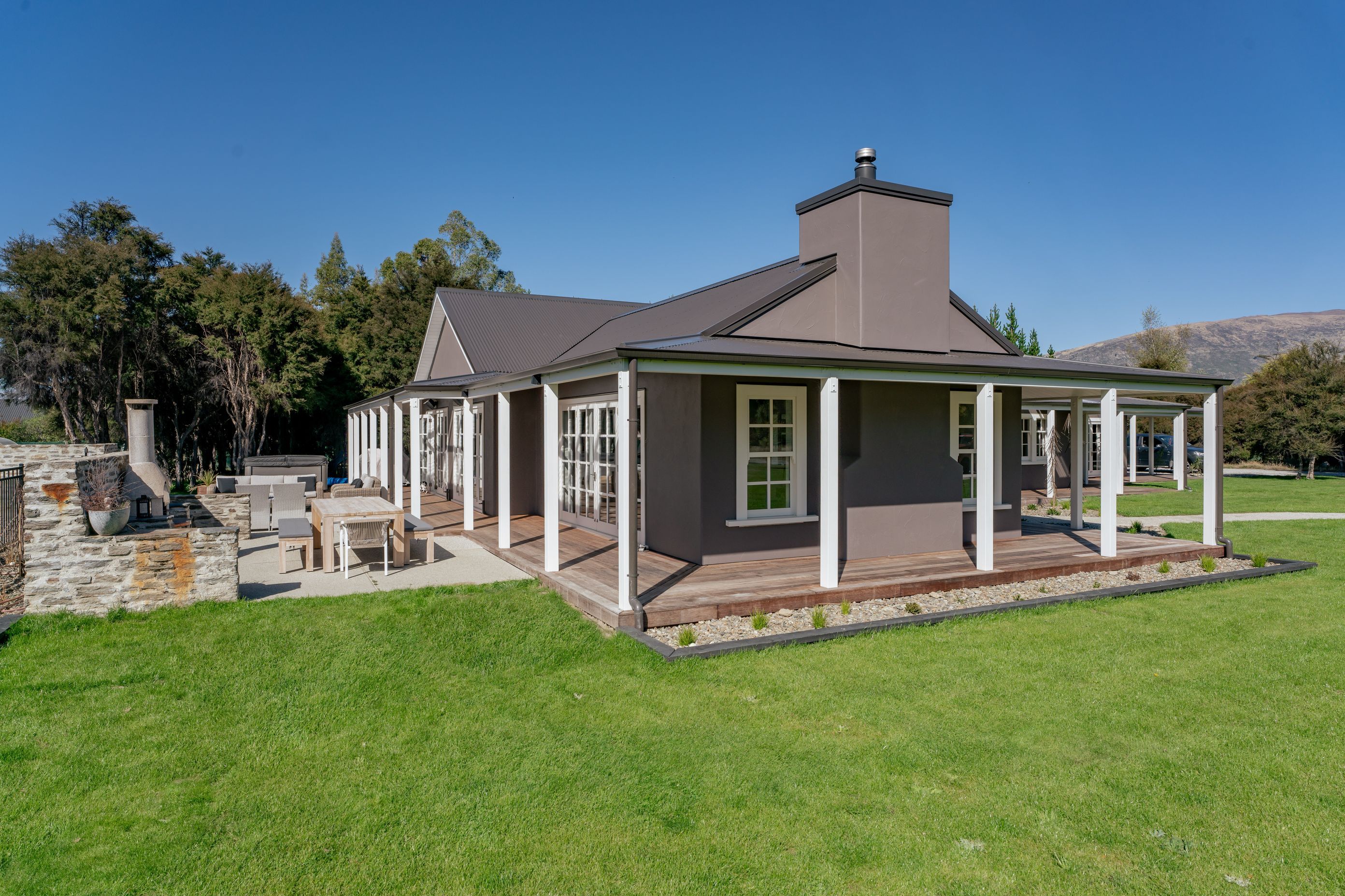 056Open2viewID555252-27RiverbankRoad.jpg