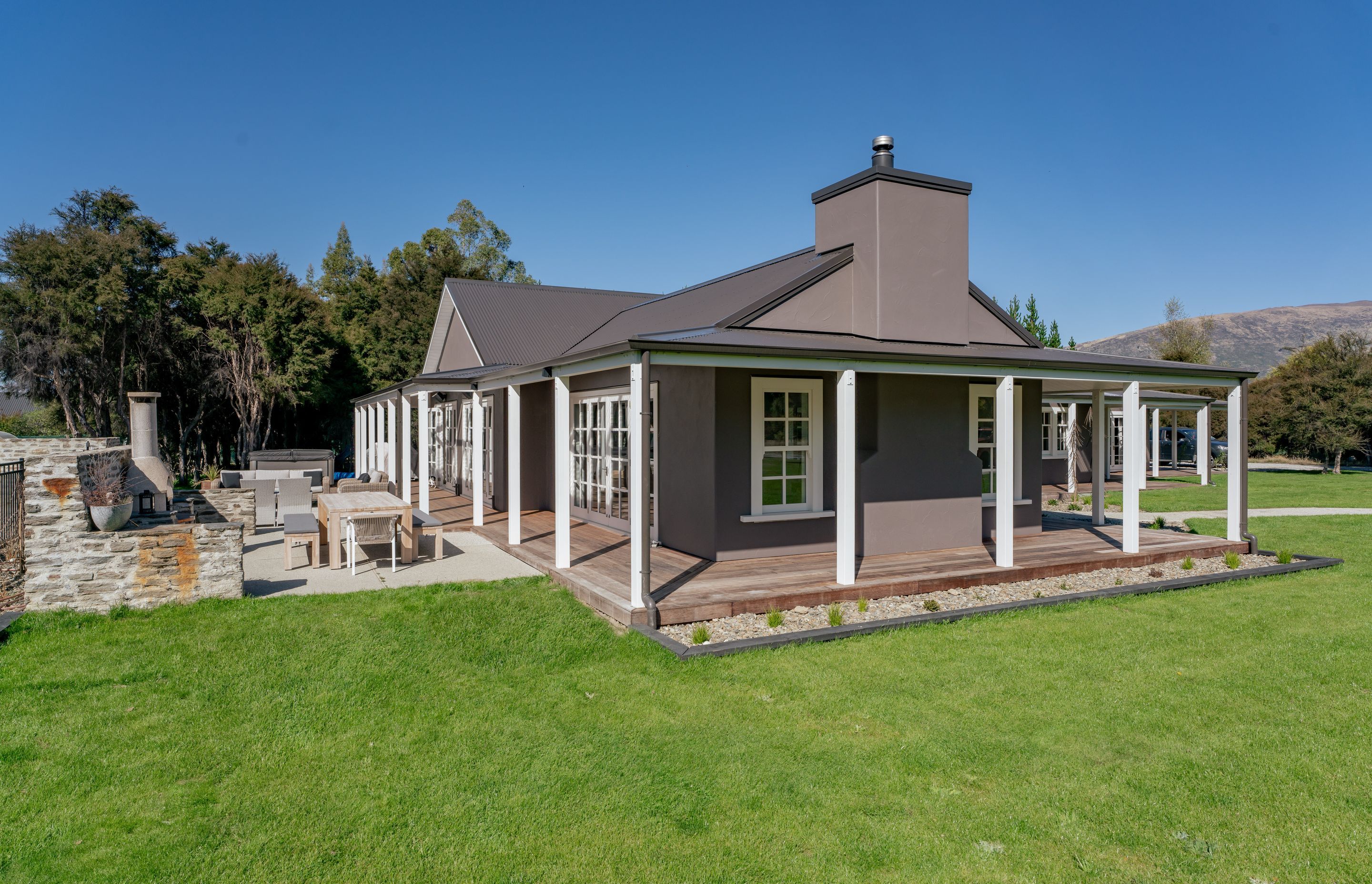 056Open2viewID555252-27RiverbankRoad.jpg