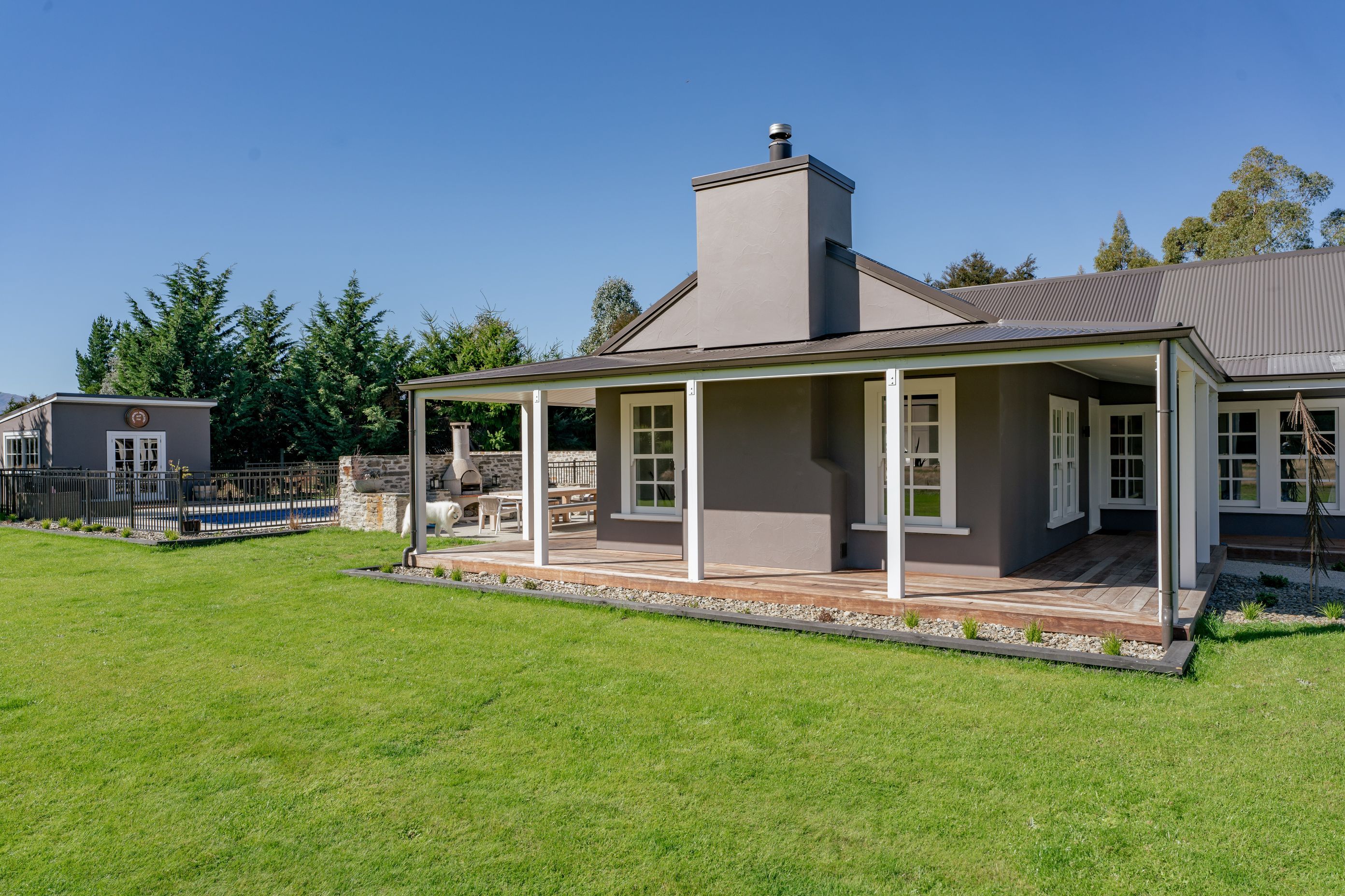 057Open2viewID555252-27RiverbankRoad.jpg